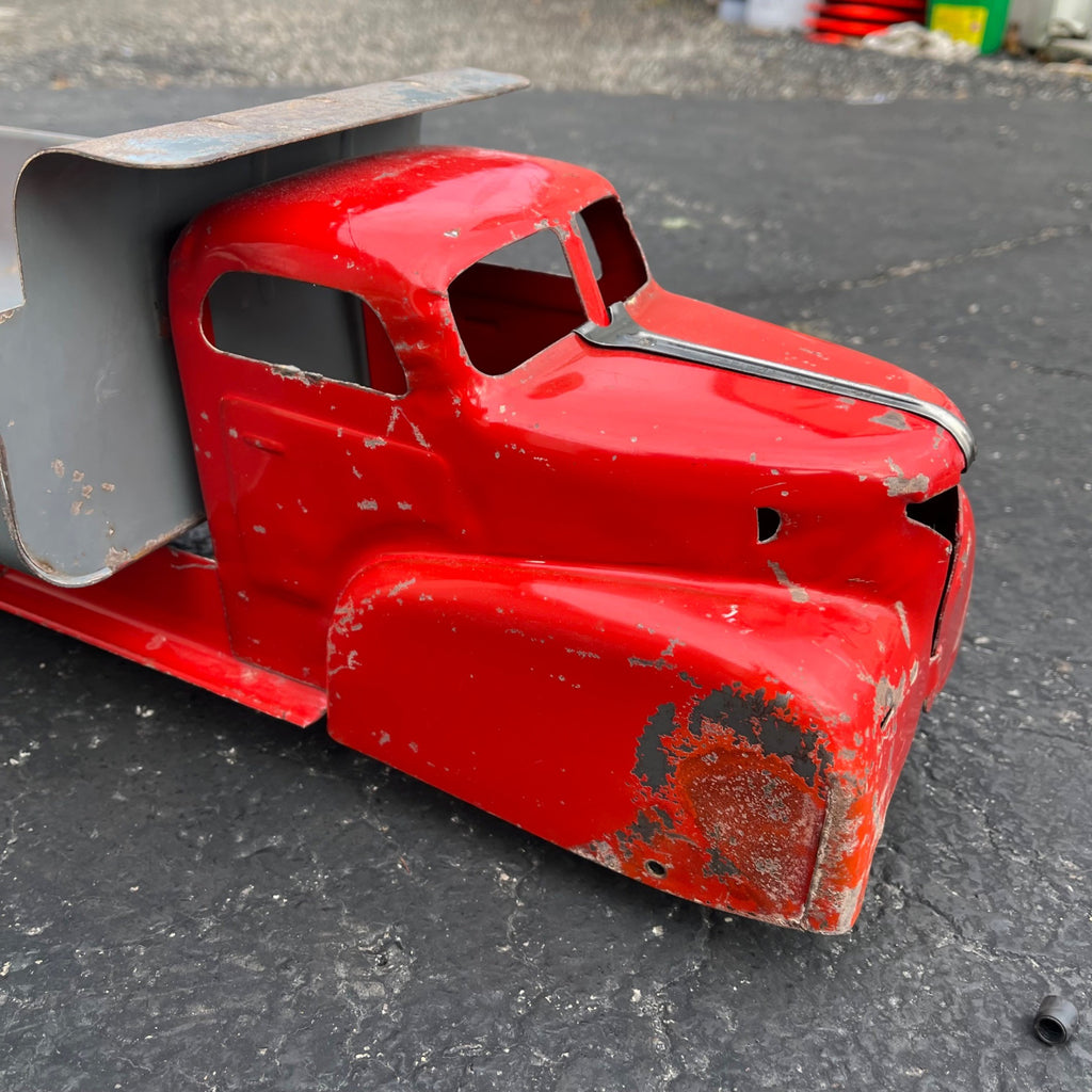 Vintage Marx Lumar Construction Gray & Red Dump Truck Pressed Steel Toy