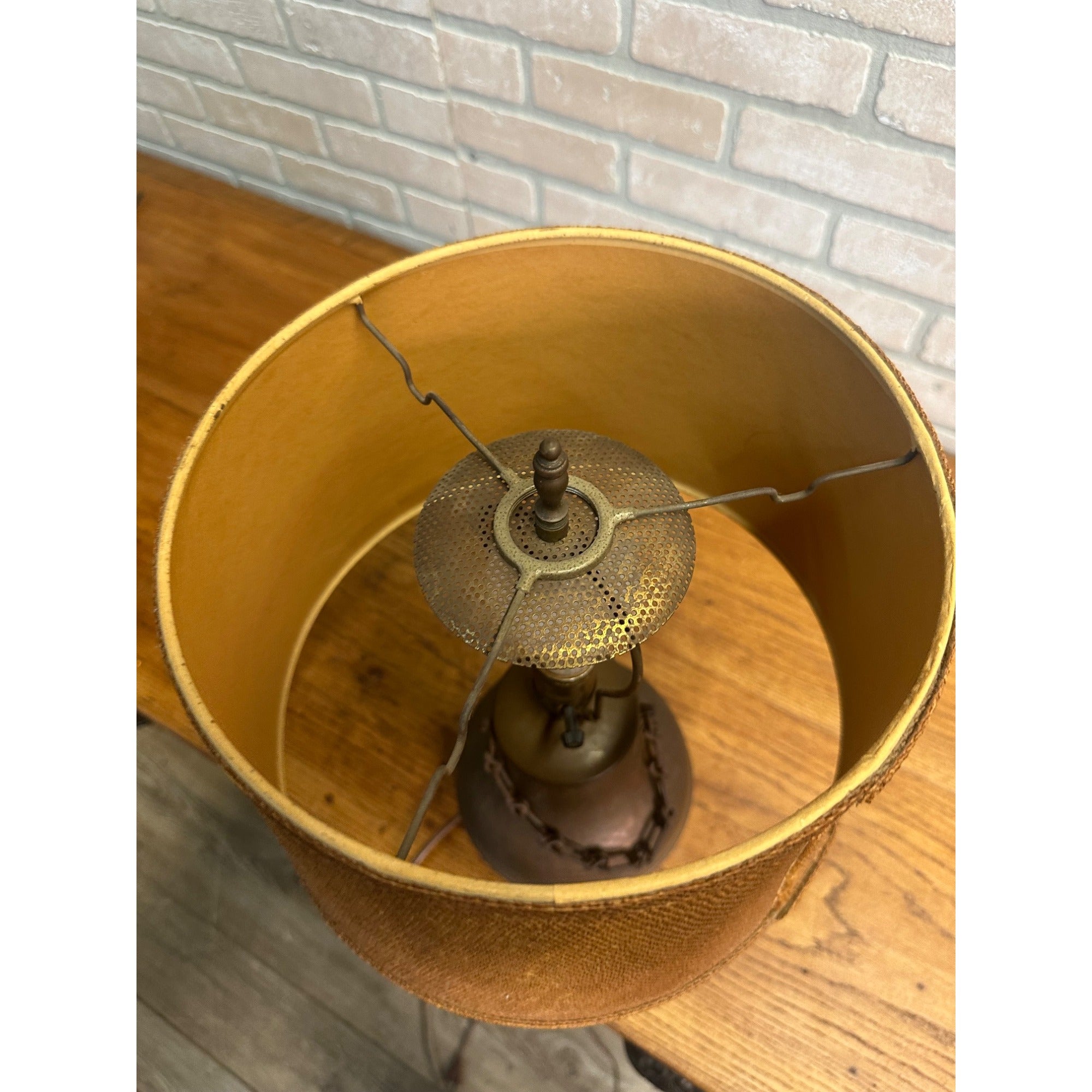 Vintage Arts & Crafts Hammered Copper & Iron Chain Table Lamp Mission