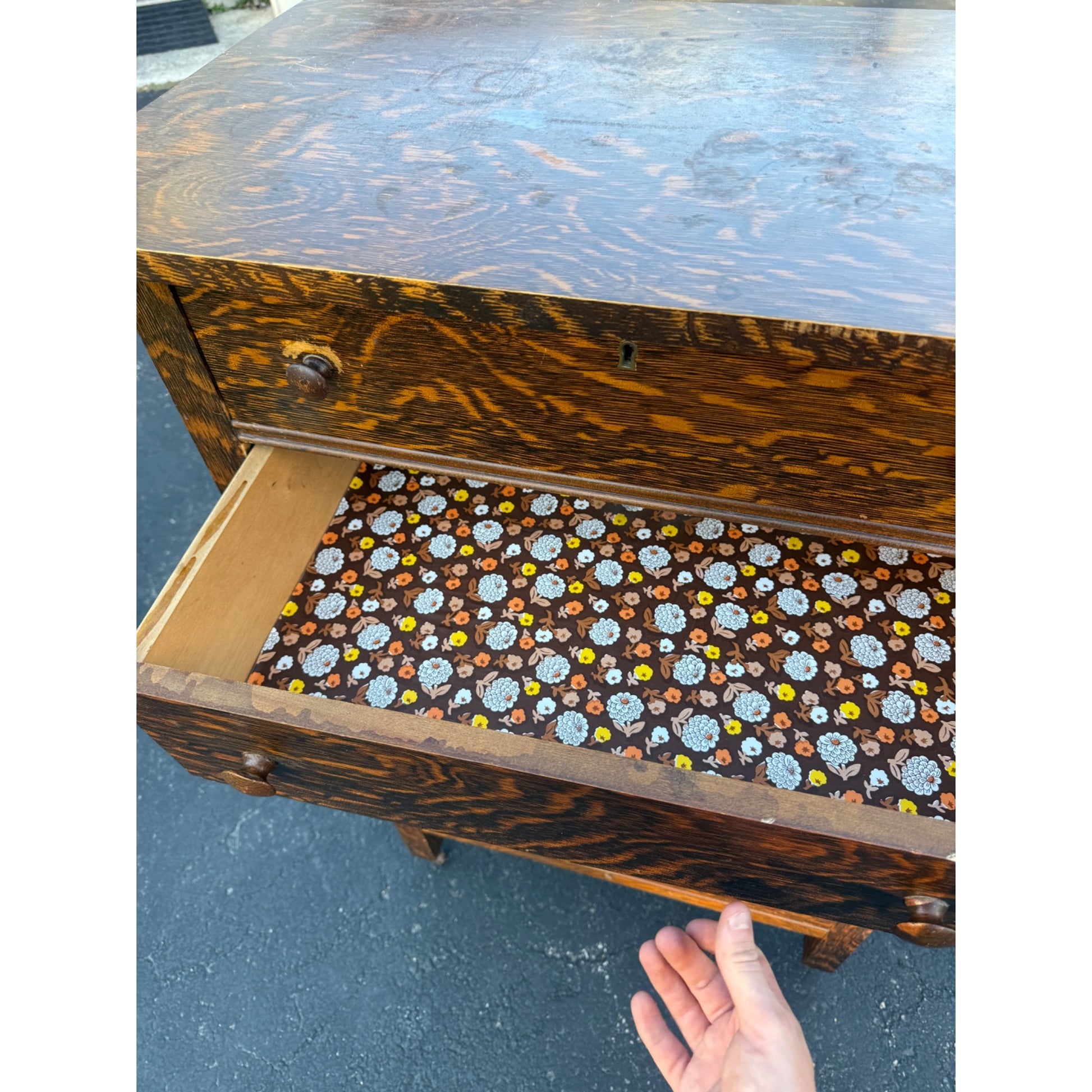 Antique Oak Dresser Five-Drawer Chest Of Drawers With Tiger Oak Finish