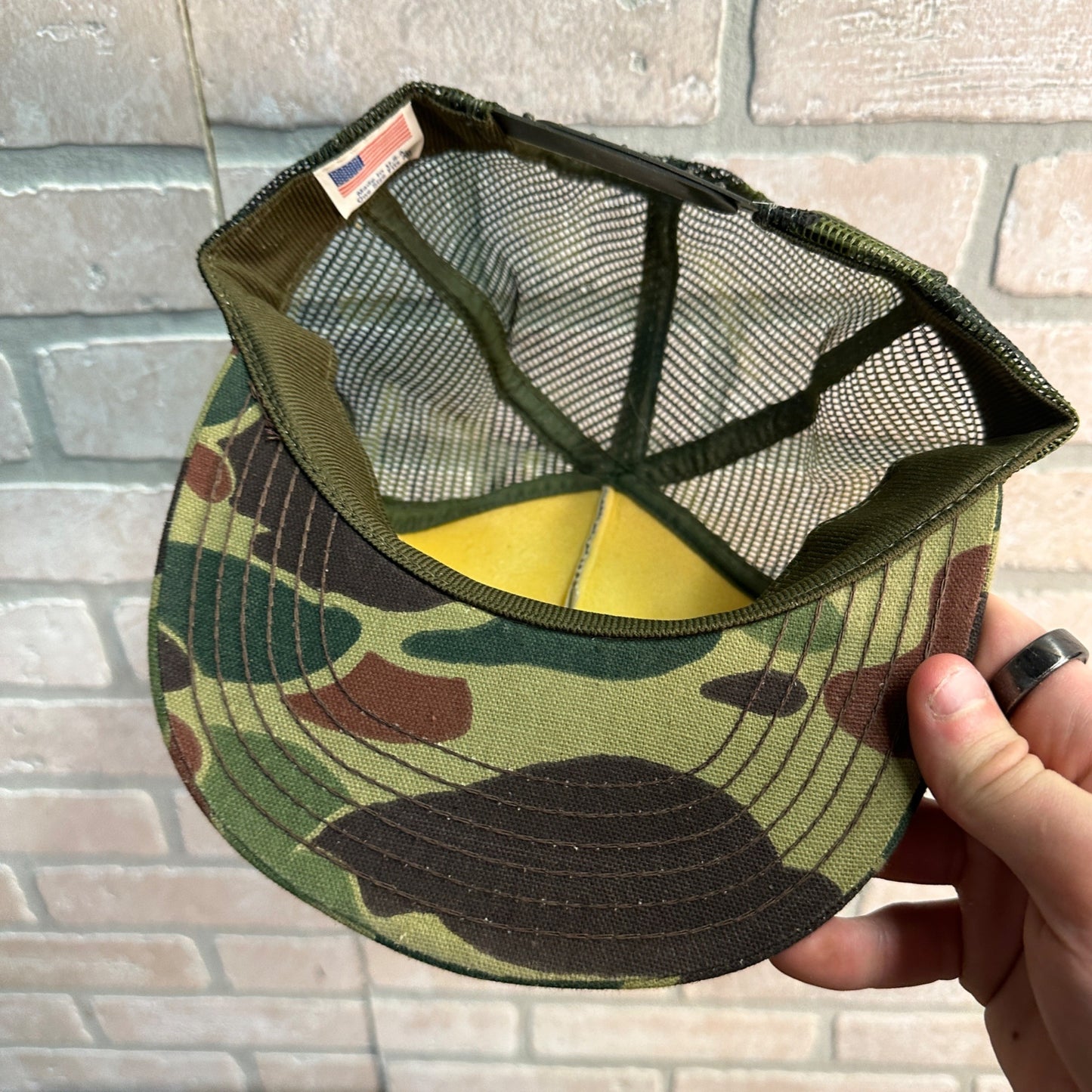 RETRO SNAPBACK HAT CAMO SCOTT BACHER GUNSMITH STEVENS POINT WIS MESH USA MADE