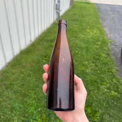 VINTAGE WEST BEND LITHIA CO EMBOSSED BEER BOTTLE WEST BEND WI