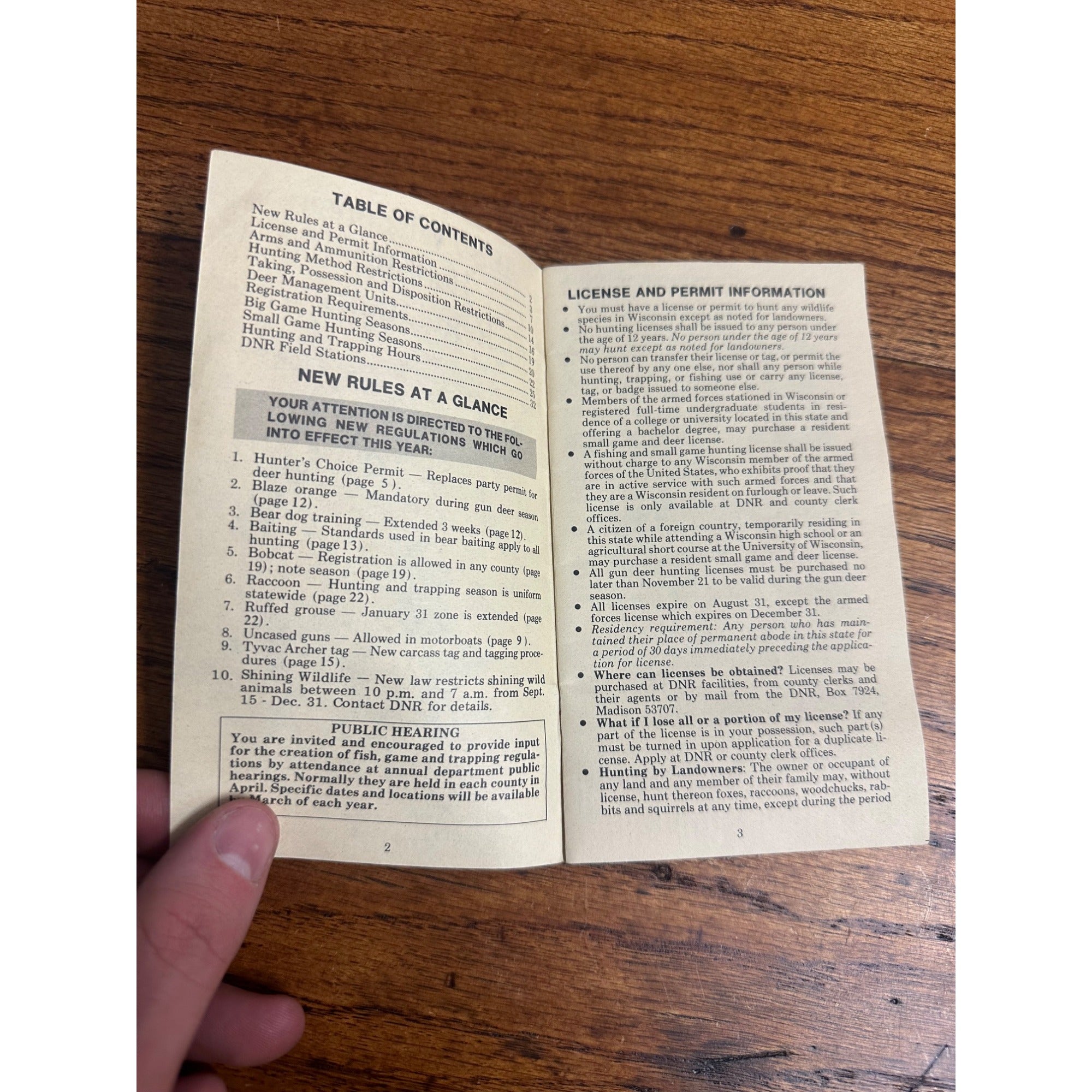 1980 Wisconsin Dept. Of Natural Resources Hunting License Regulation Booklet