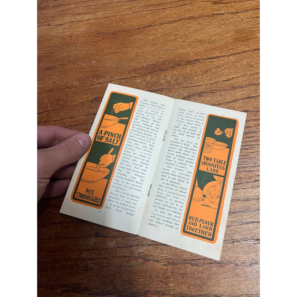 Vintage Washburn Crosby's Gold Medal Flour Advertising Brochure w/ Recipes