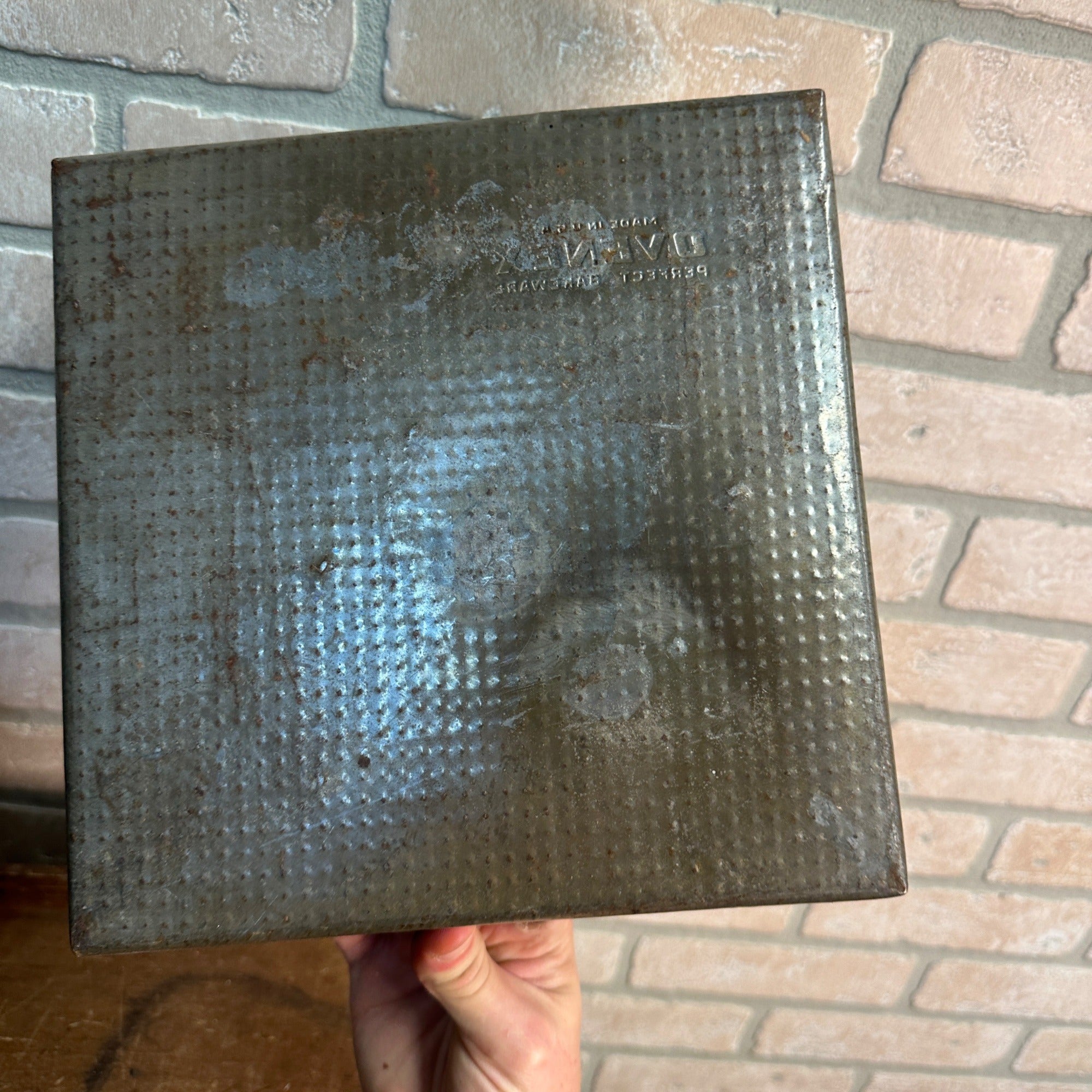 (3) Vintage Ovenex Cake Bread Pans Ekco 632, 47, 57 10" Kitchen decor  Tin