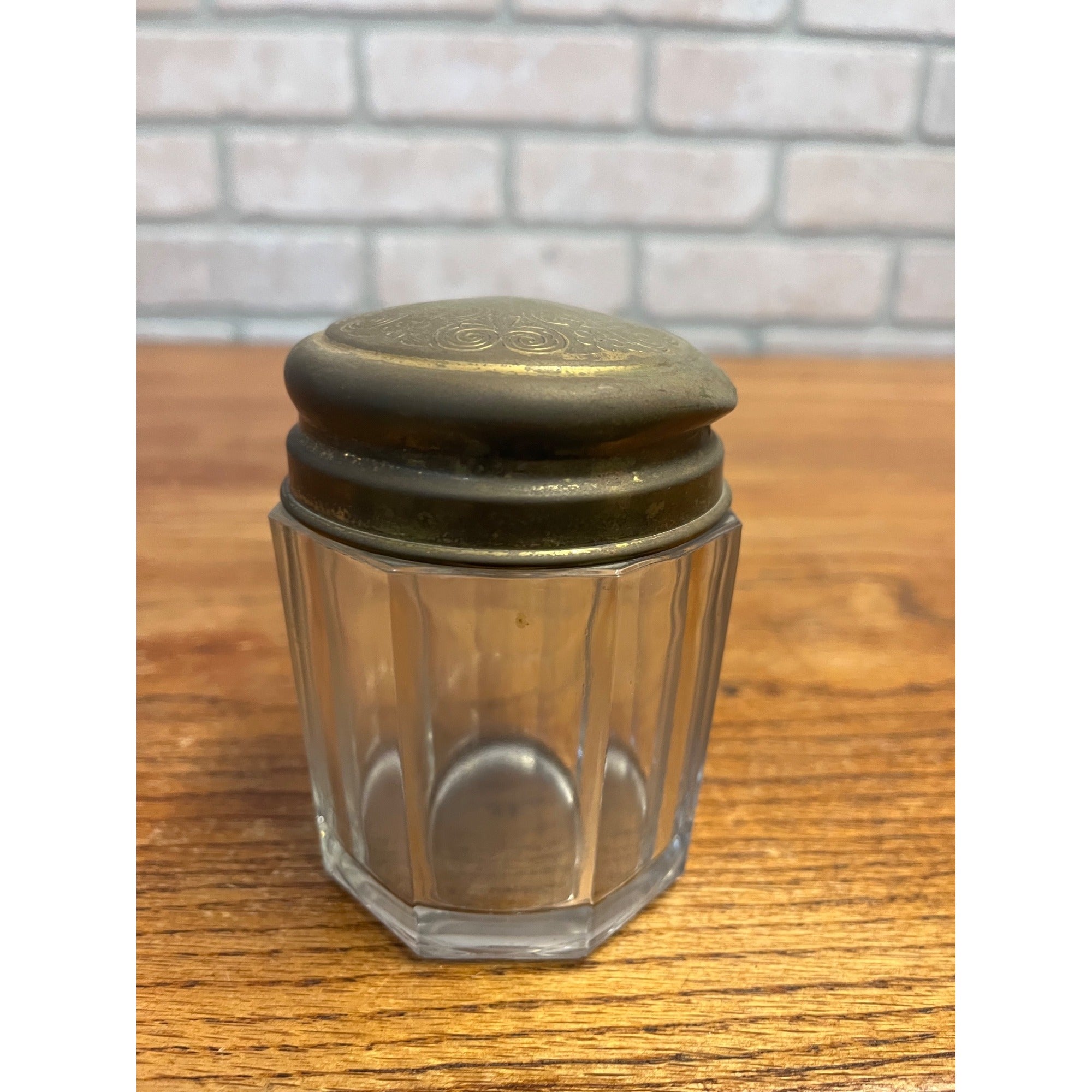Antique Victorian Glass Tobacco Cigar Humidor or Condiment Jar w/ Lid Small 3"