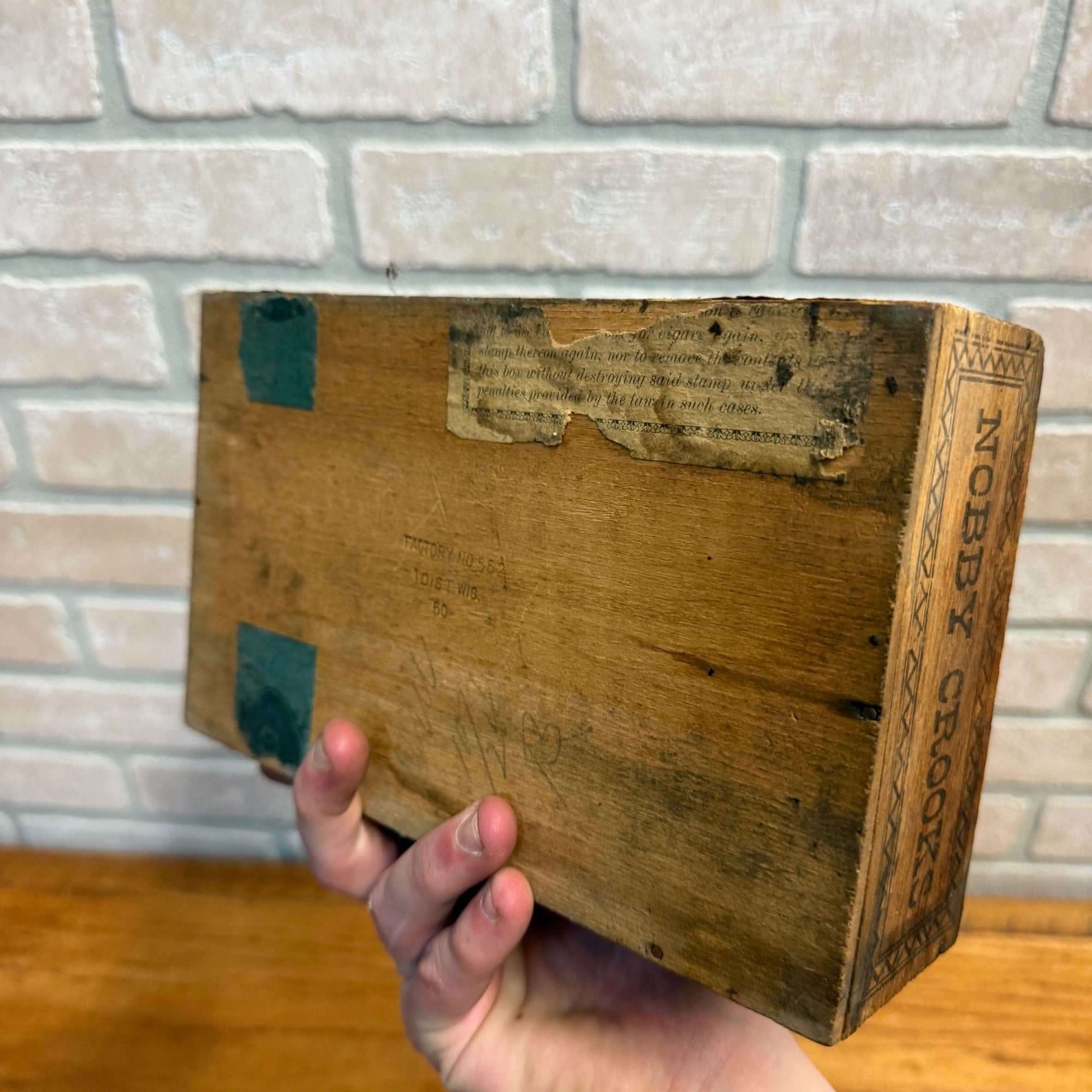 RARE Vintage Early 1900s E.C. Rutz Nobby Crooks Wooden Cigar Box Ripon Wisconsin