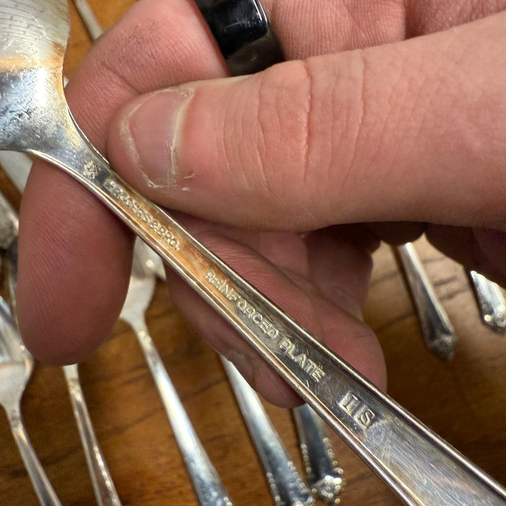 52 Pc Set WM Rogers Silverplate STARLIGHT ROSE Flatware