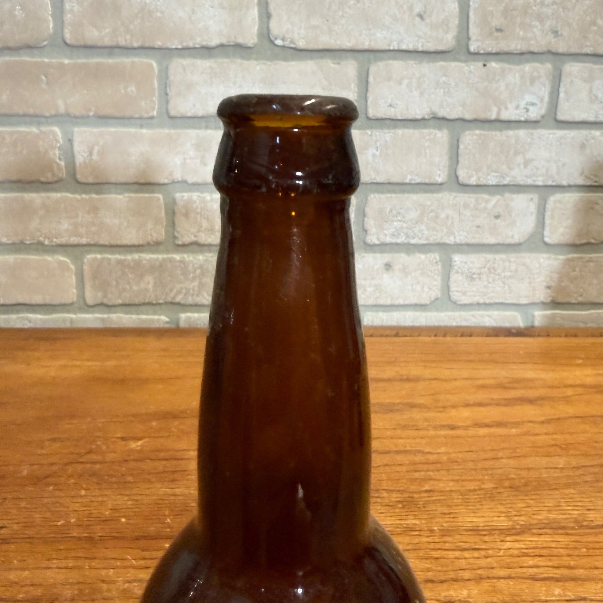 Independent Milwaukee Brewery Embossed Wisconsin Beer Bottle Amber
