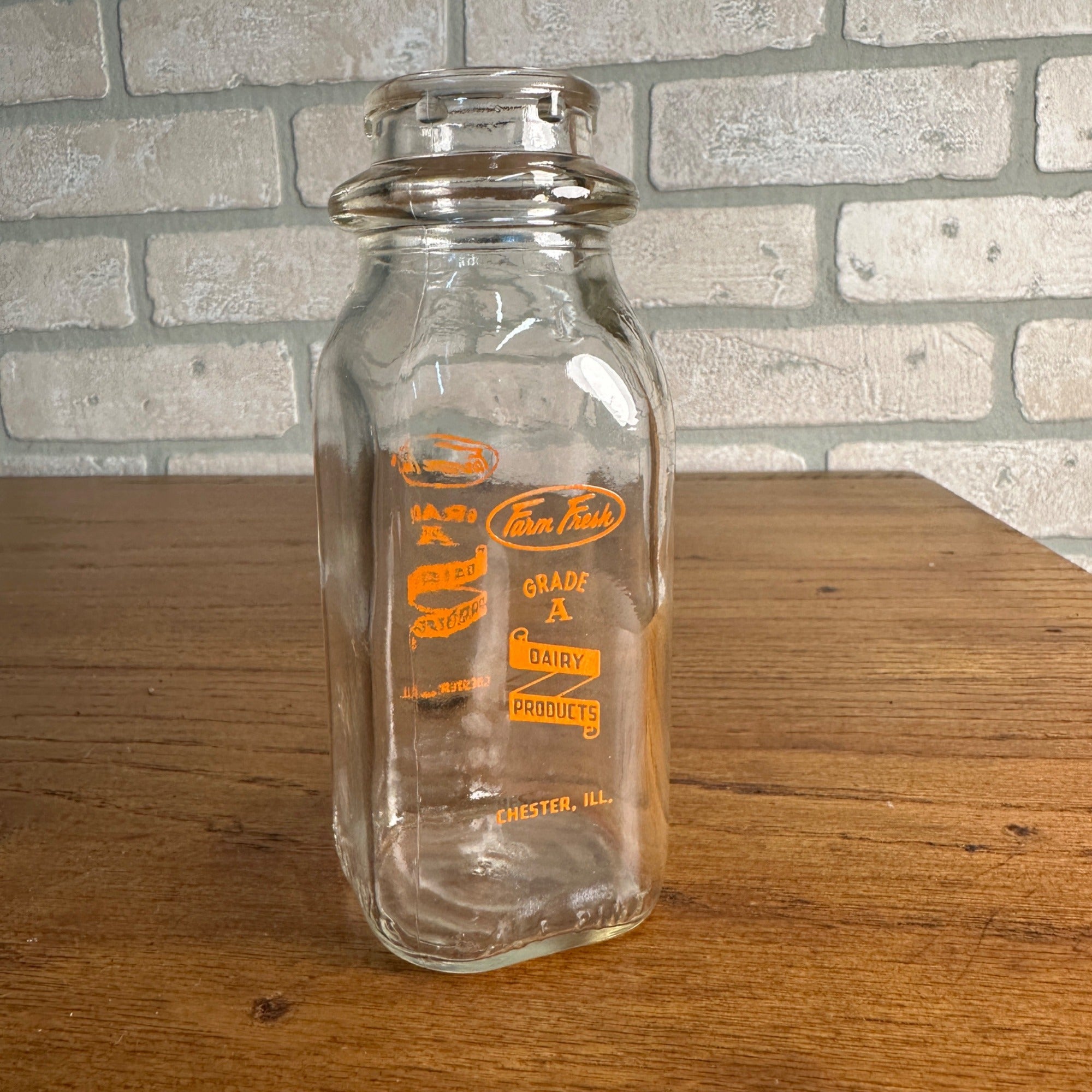 Farm Fresh Grade A Dairy Products Chester ILL. Half-Pint Glass Milk Bottle