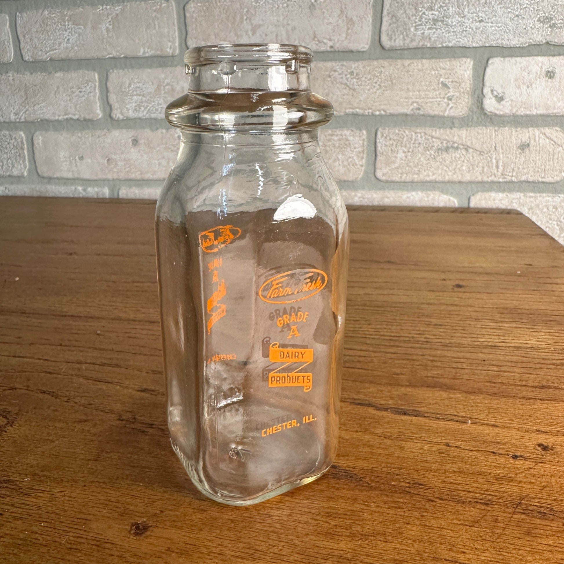 Farm Fresh Grade A Dairy Products Chester ILL. Half-Pint Glass Milk Bottle