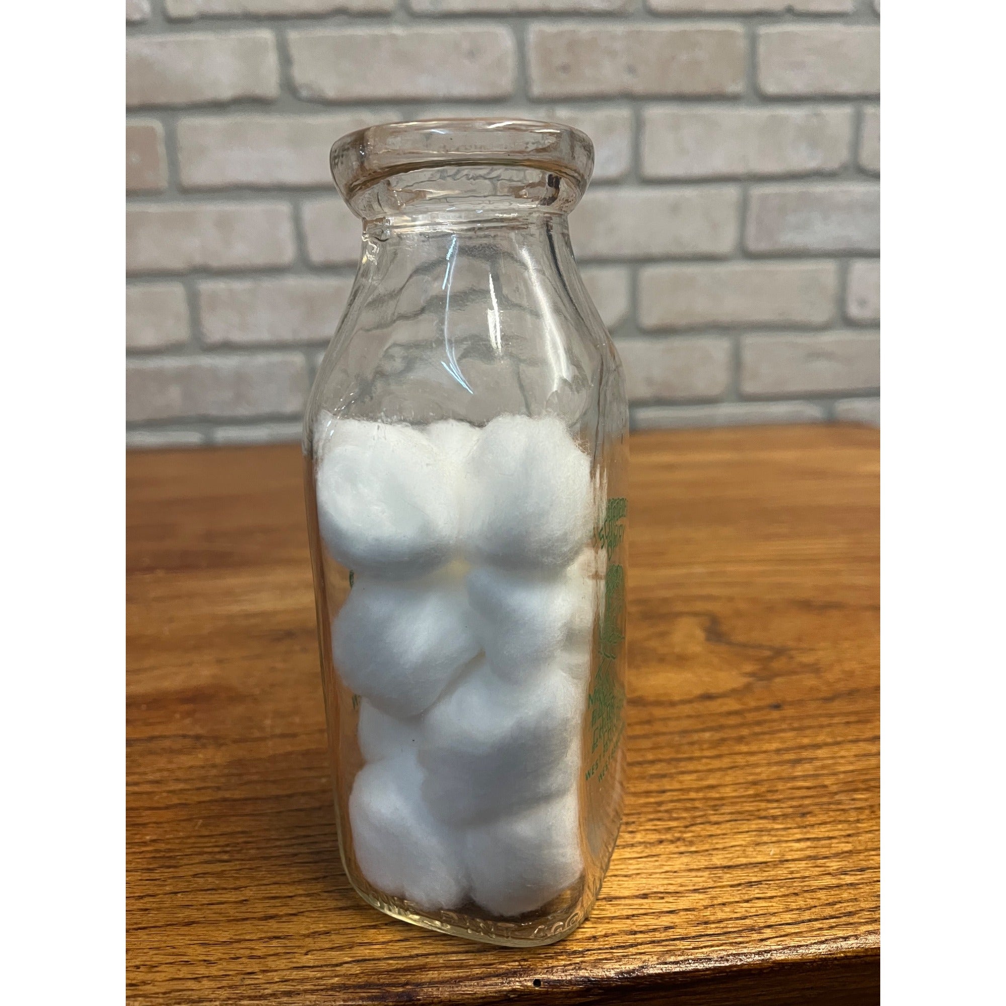 Vintage Schroeder Dairy West Bend Wis PINT Milk Bottle WI Wisconsin