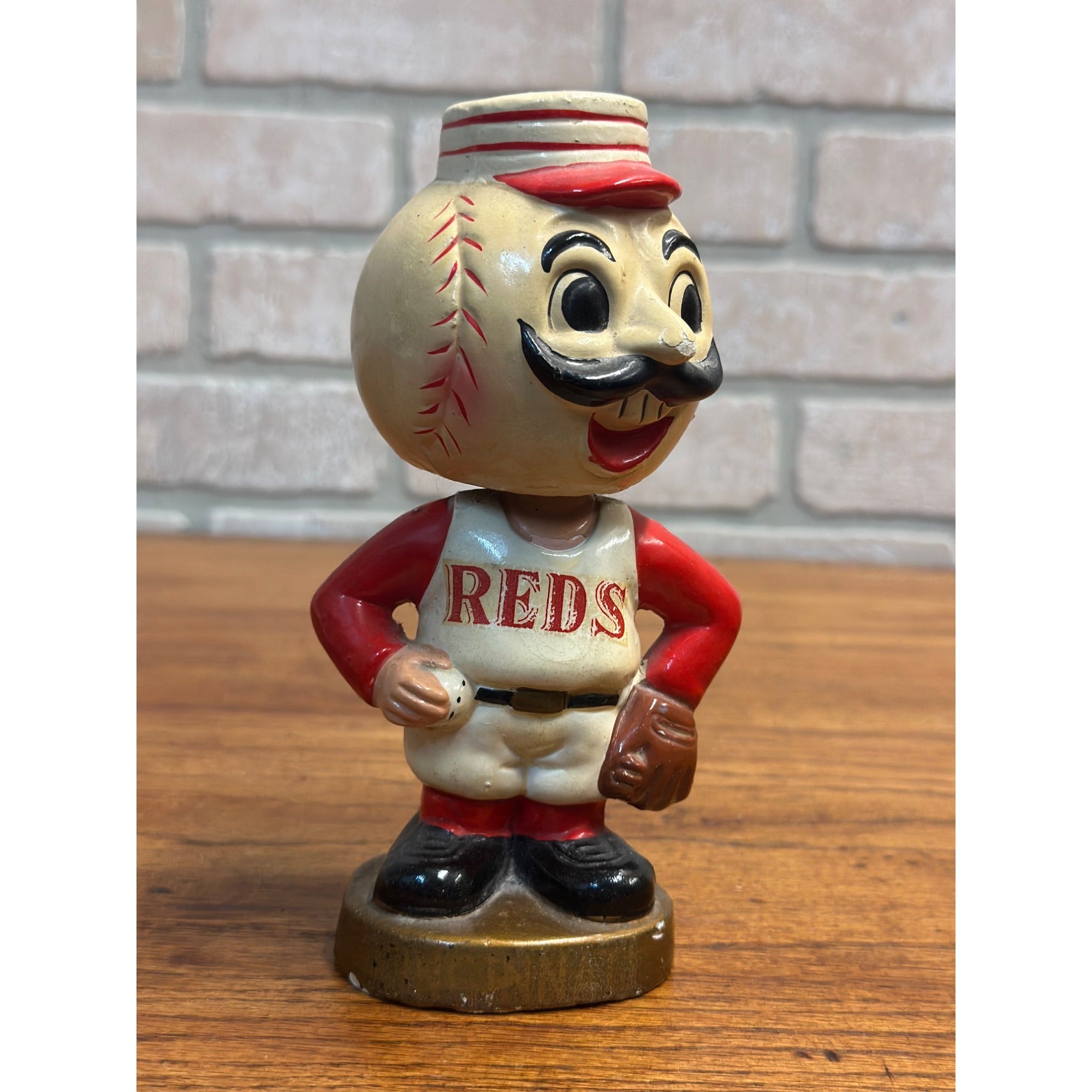 Vintage 1960s Cincinnati Reds Mascot Bobblehead Nodder Gold Base Series
