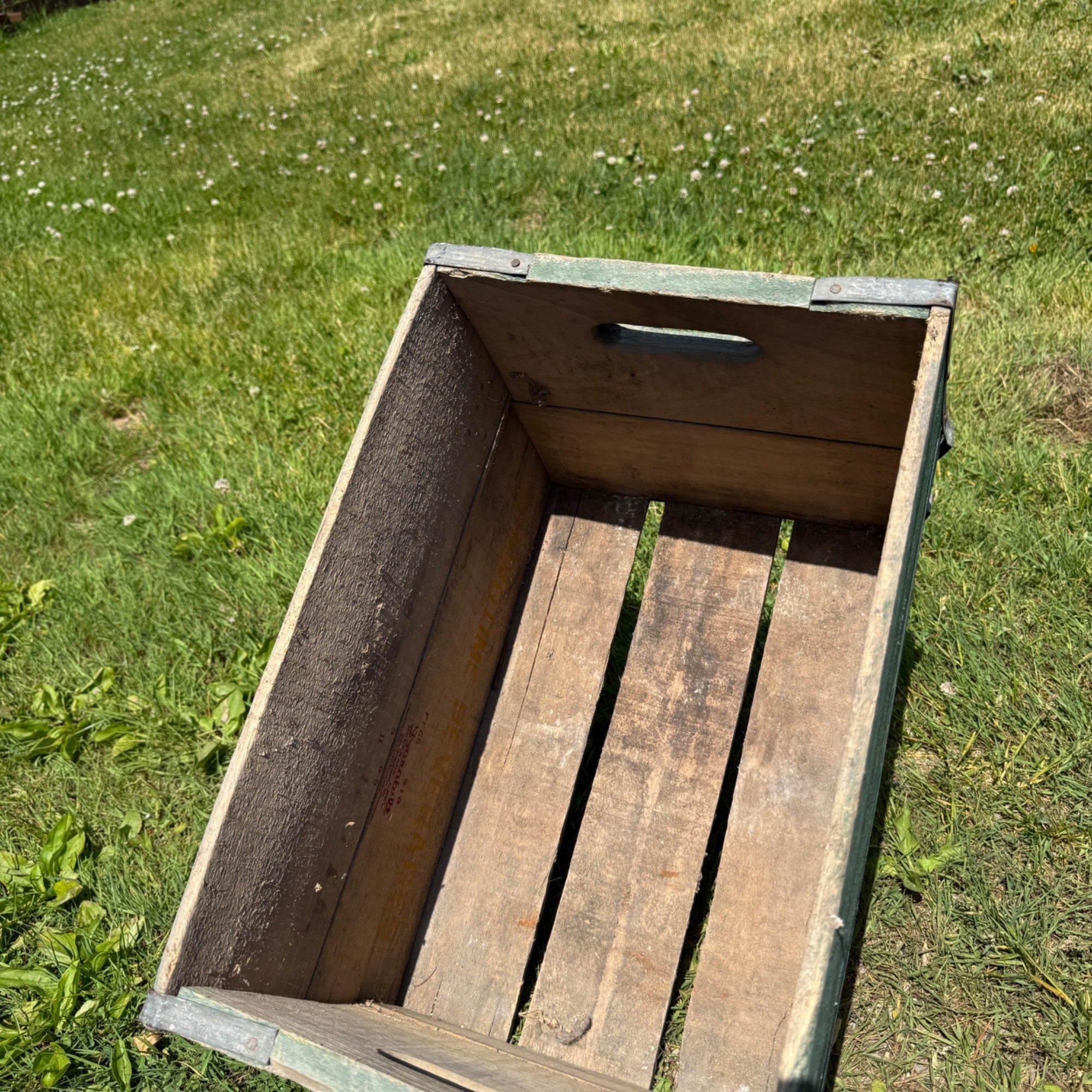 Vintage Springtime Beverages Springs Wooden Crate Box Sheboygan Wis Wisconsin