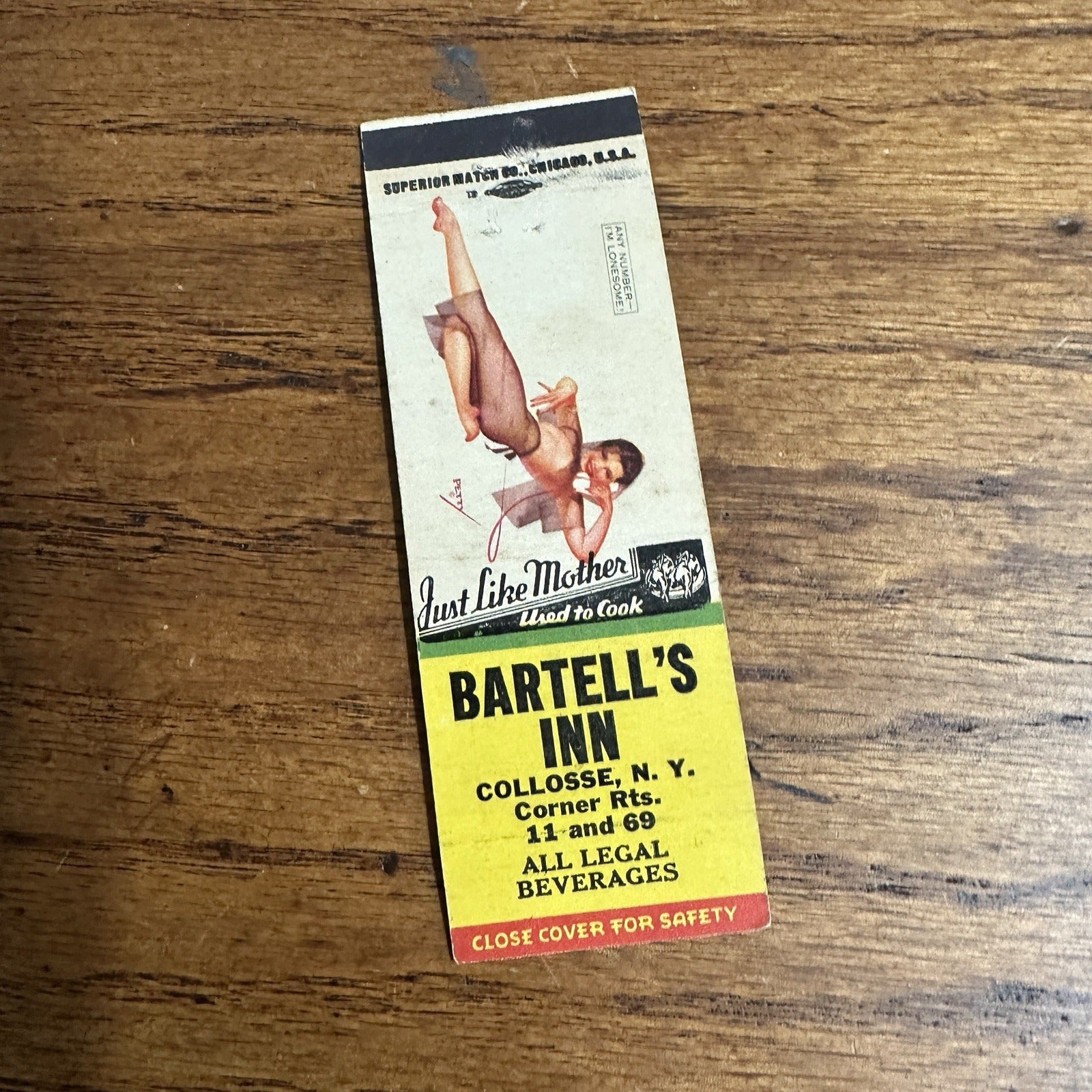 Vintage 1940s Pinup Girl Girlie Matchbook Cover Bartells Inn Collosse NY