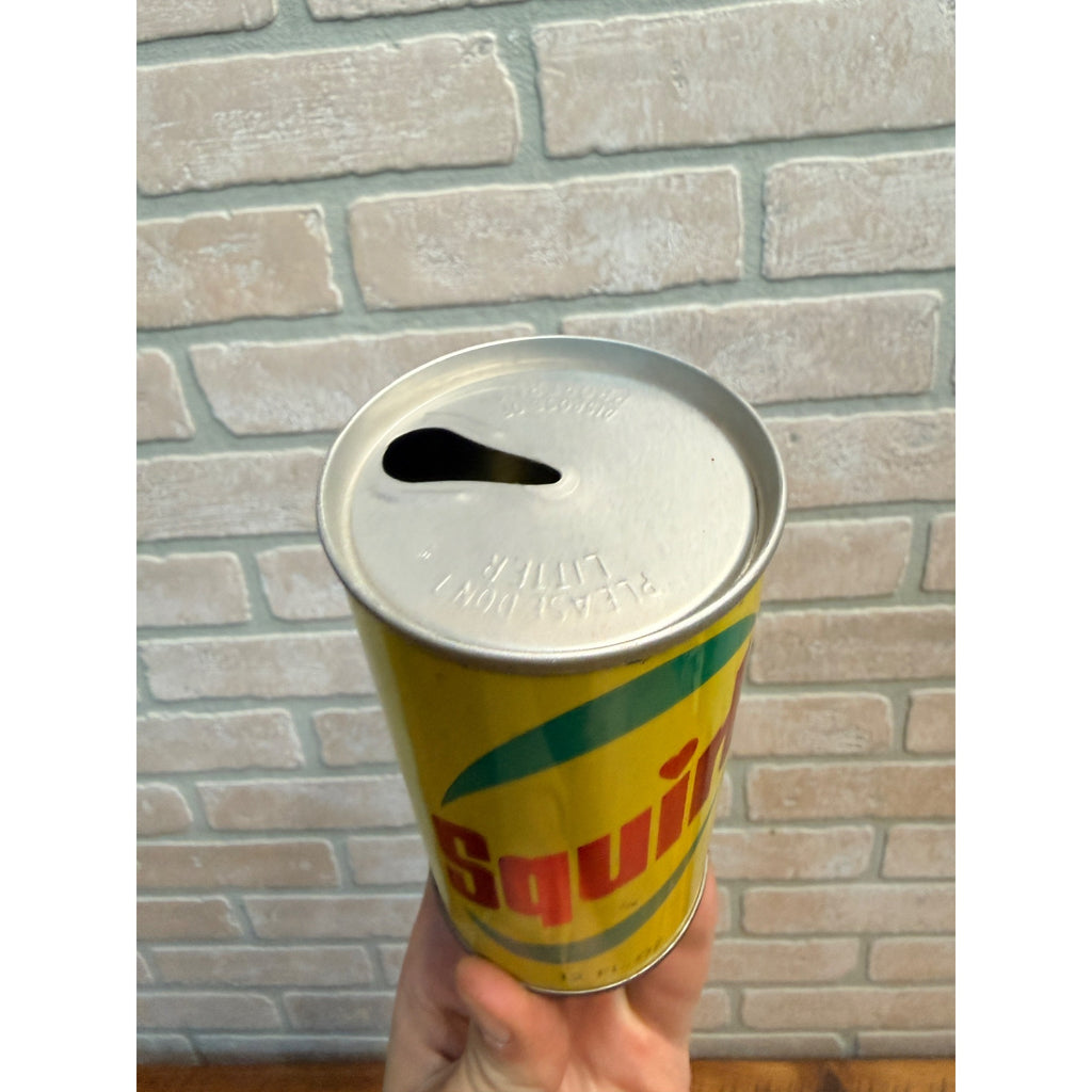 Vintage Squirt Soda Can GRAFS Beverages Milwaukee, WI.