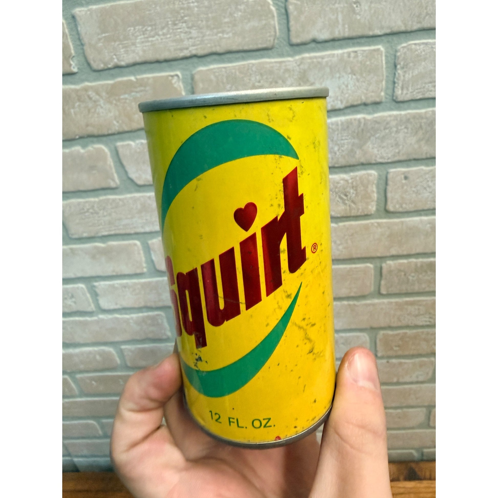 Vintage Squirt Soda Can GRAFS Beverages Milwaukee, WI.