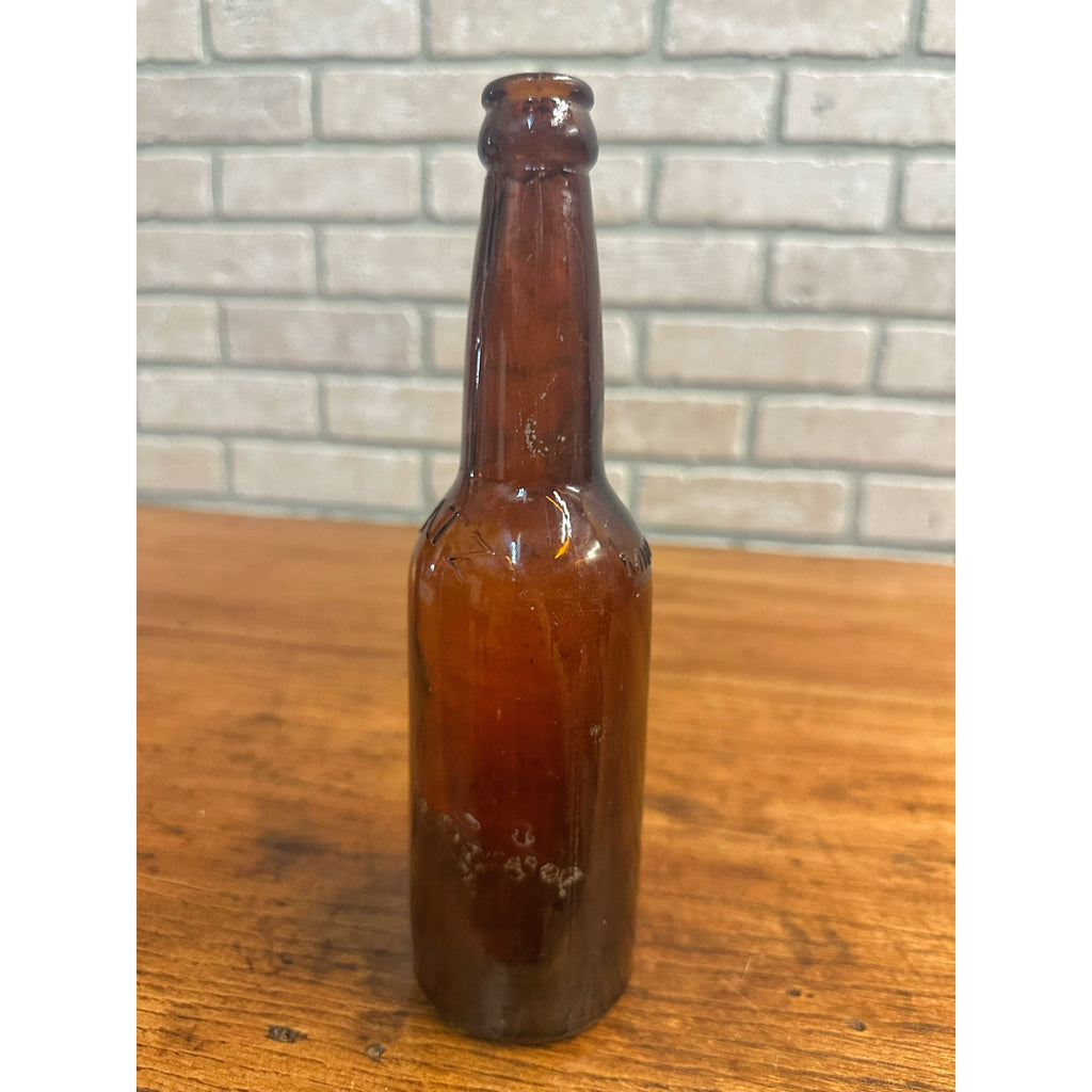 Vintage Blatz Brewing Co. Beer Bottle 12oz Amber Brown Embossed Milwaukee WI