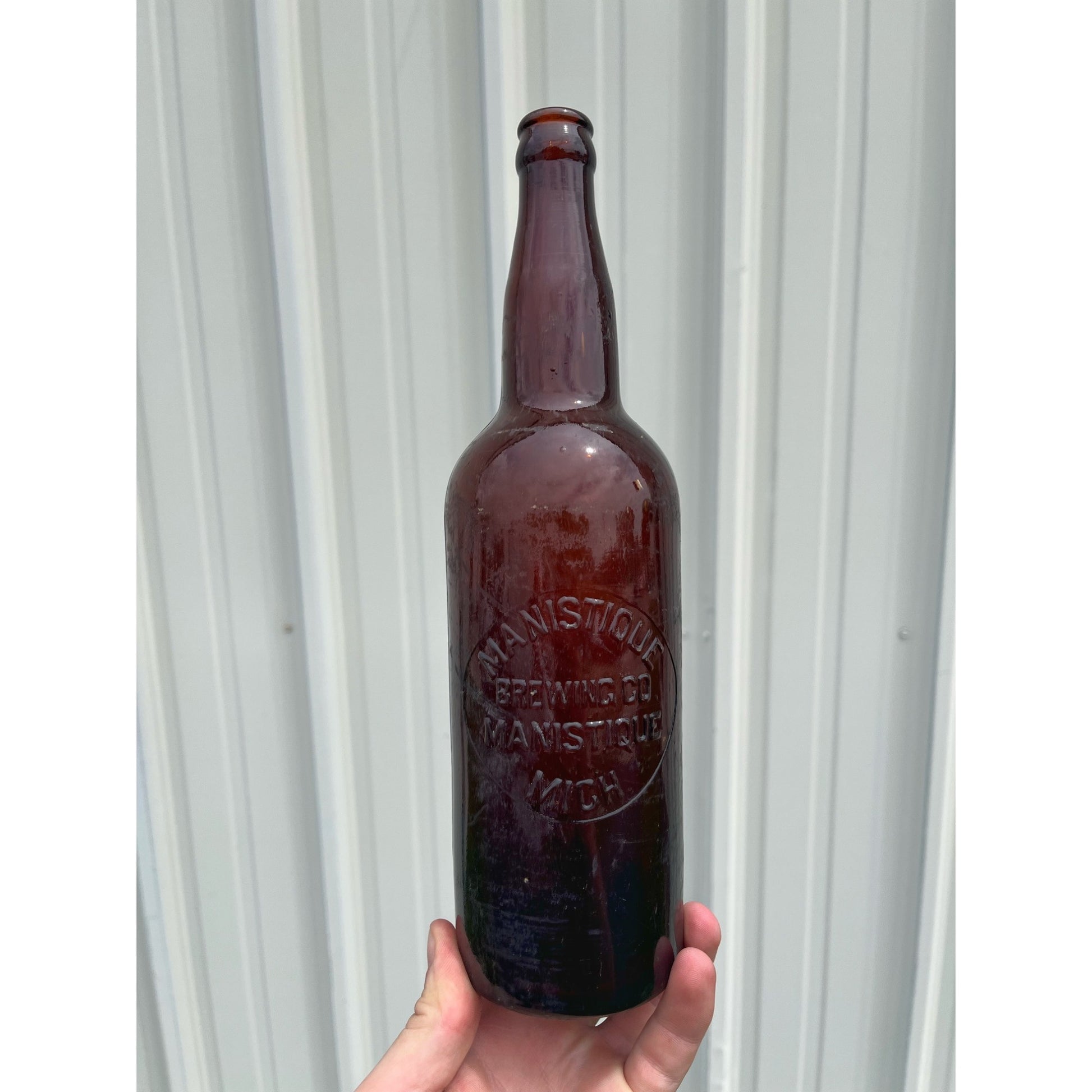 SCARCE c1900 Manistique Brewing Co. Michigan Amber Beer Bottle Quart