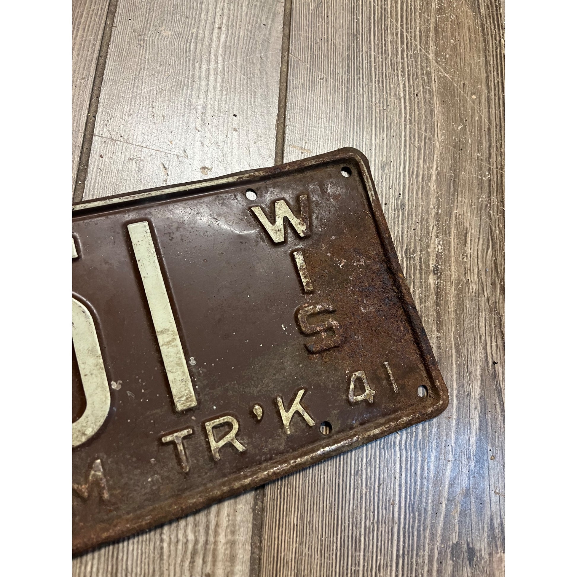 Original Wisconsin 1940-1941 License Plate Wis Single Farm Truck Vintage 4 Digit