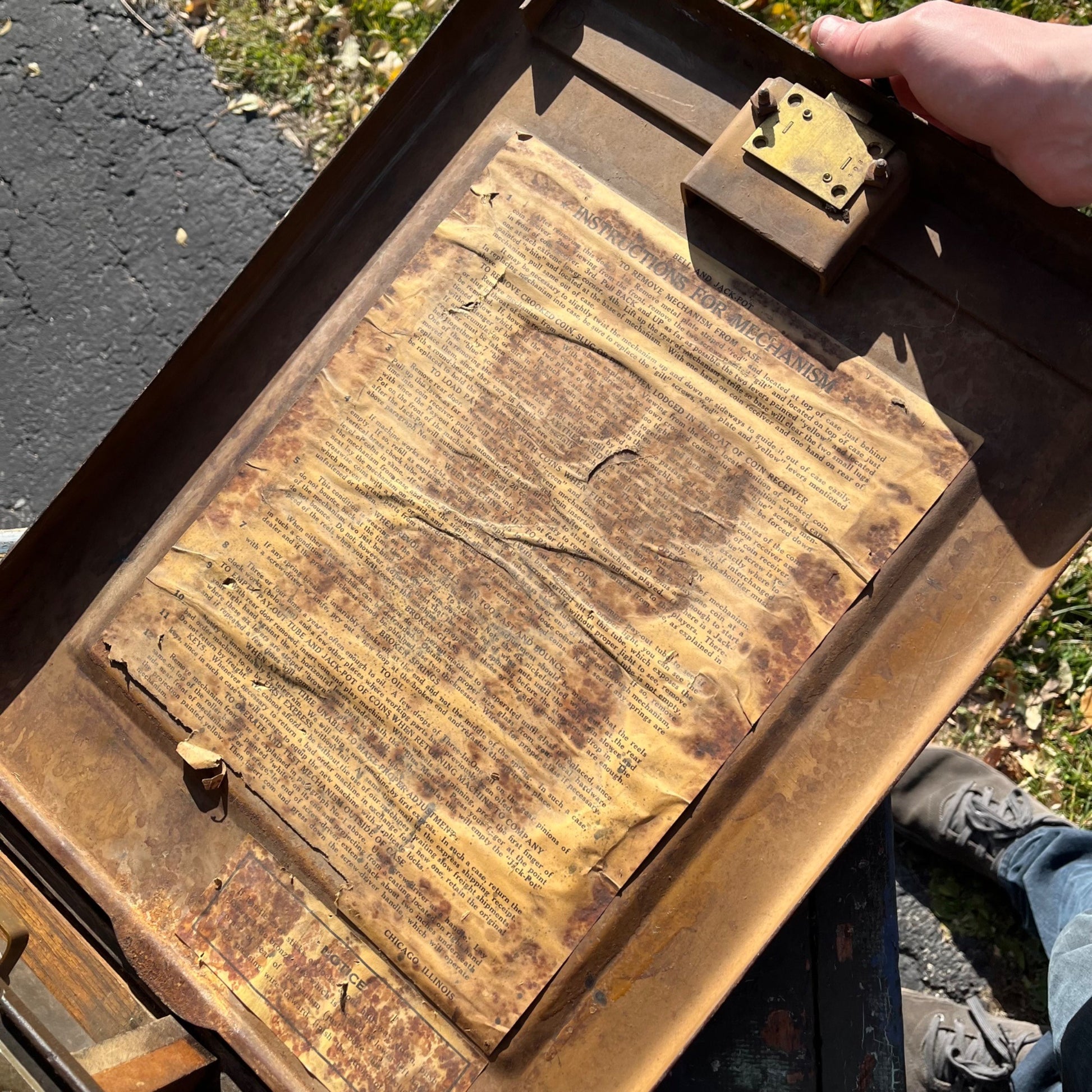 Antique c1925 Mills 5 Cent Owl Operators Bell Art Deco Gooseneck Slot Machine