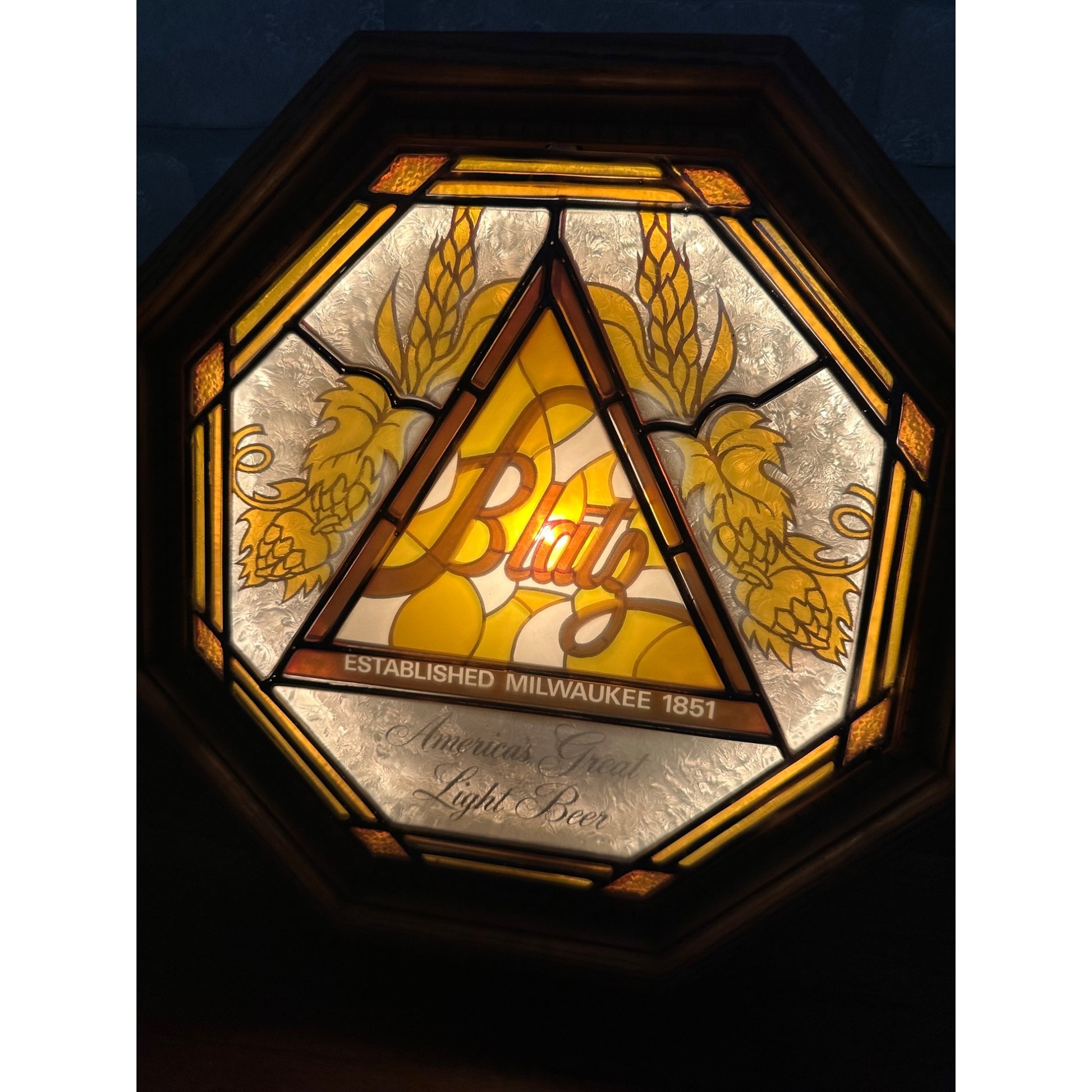 Vintage 1978 Blatz Beer Lighted Bar Sign 16x16 Light Beer Mancave Sign RARE