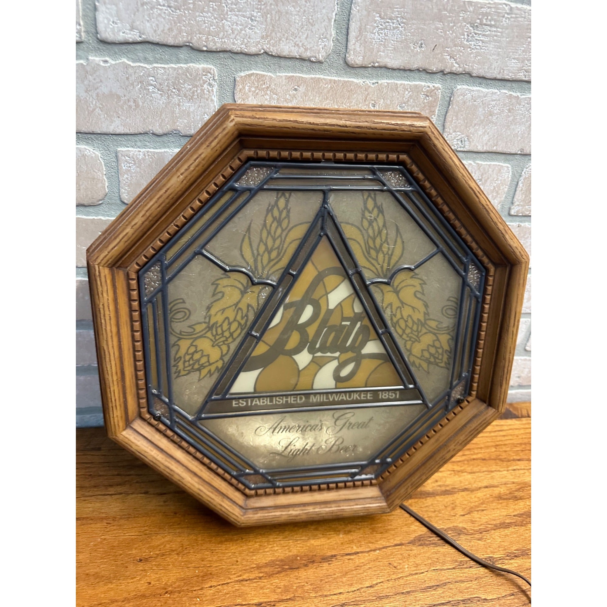 Vintage 1978 Blatz Beer Lighted Bar Sign 16x16 Light Beer Mancave Sign RARE