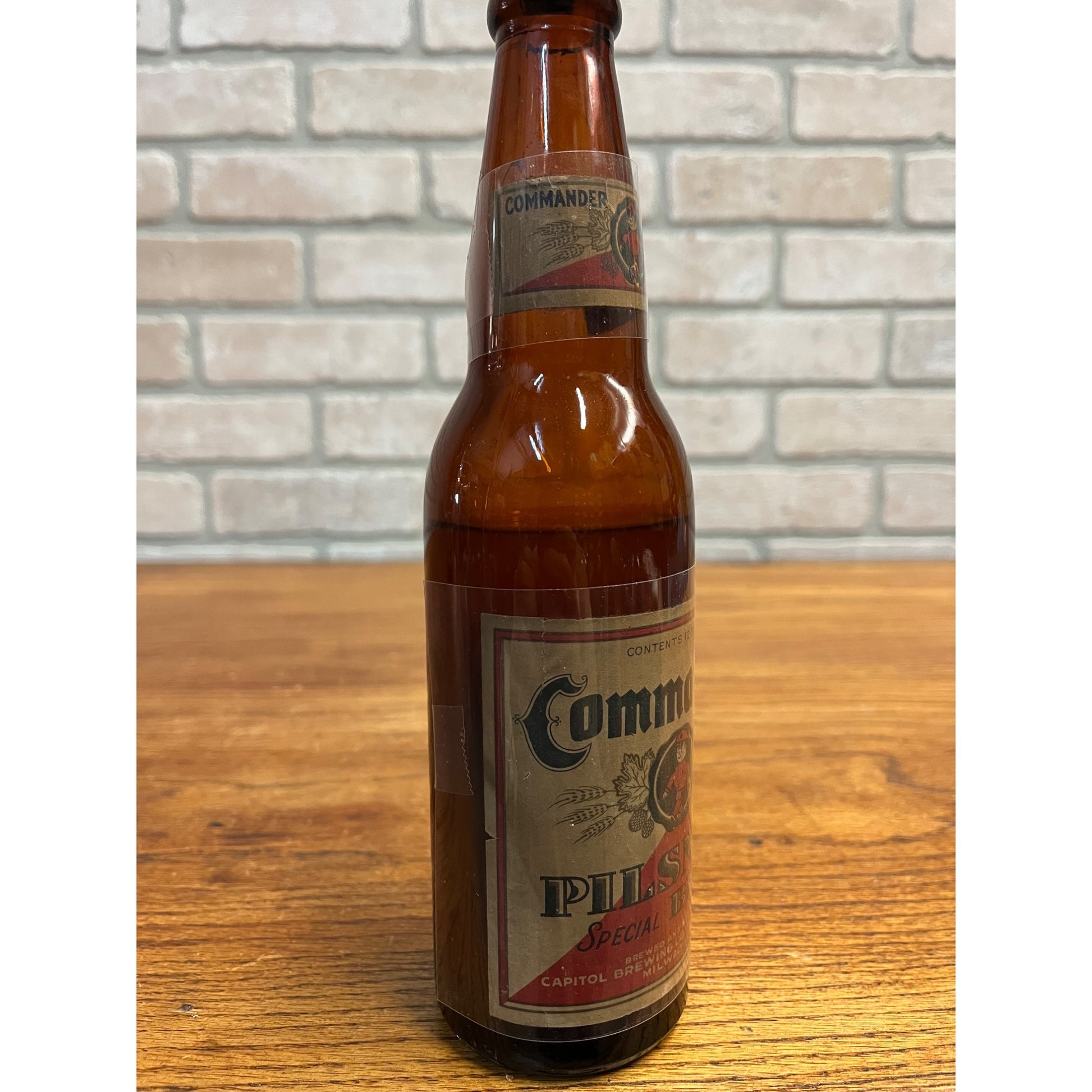 Vintage Commander Beer Capitol Brewing Co IRTP Paper Label Bottle Milwaukee 12oz