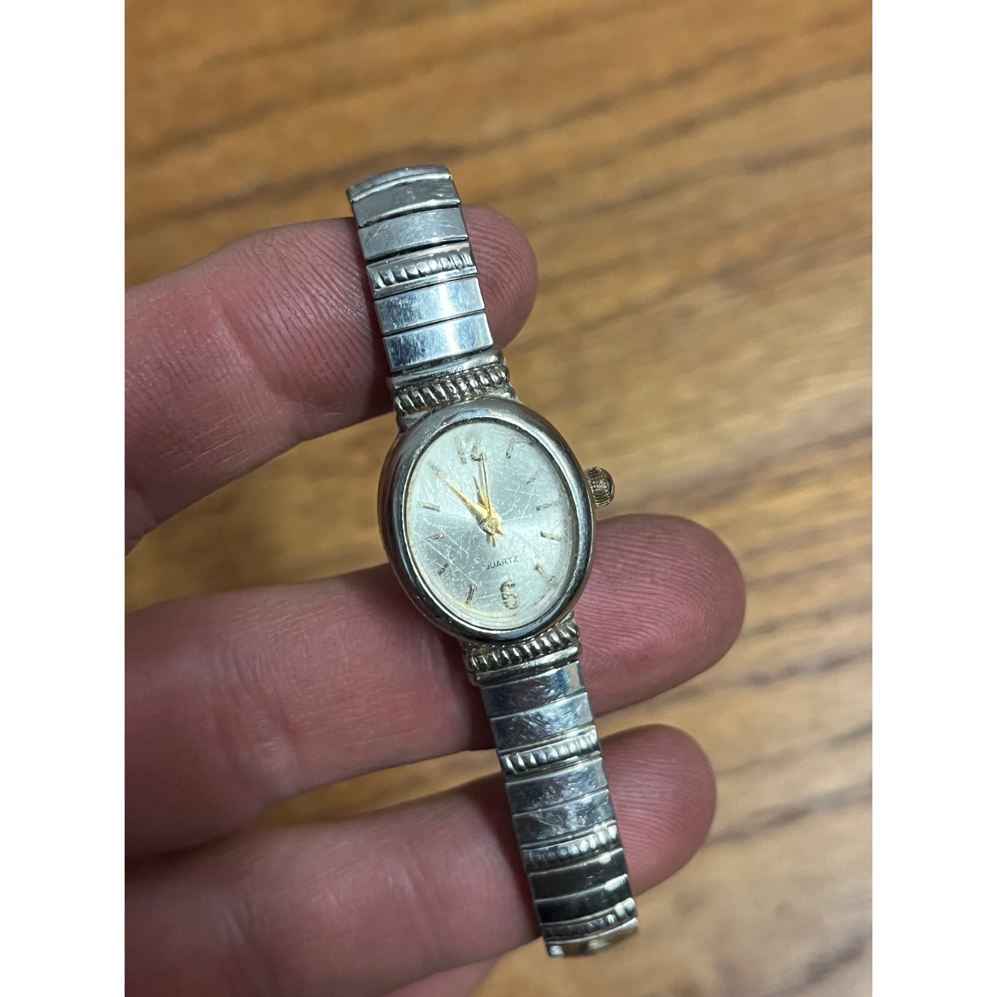Vintage Lot Mens & Ladies Wrist Watches Parts/Repair Seiko Timex ++