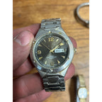 Vintage Lot Mens & Ladies Wrist Watches Parts/Repair Seiko Timex ++