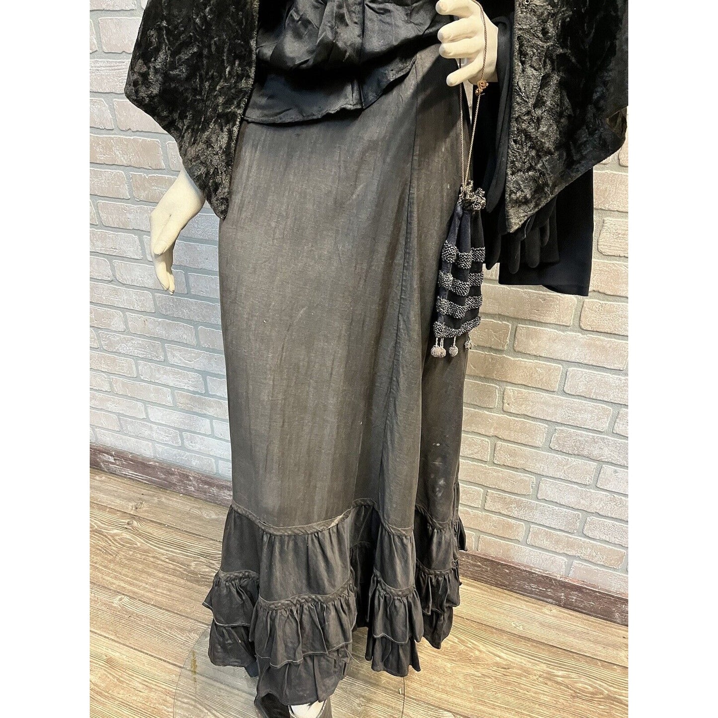 Antique 1800s Victorian Period Era Original Mourning Outfit Skirt Blouse Shawl +