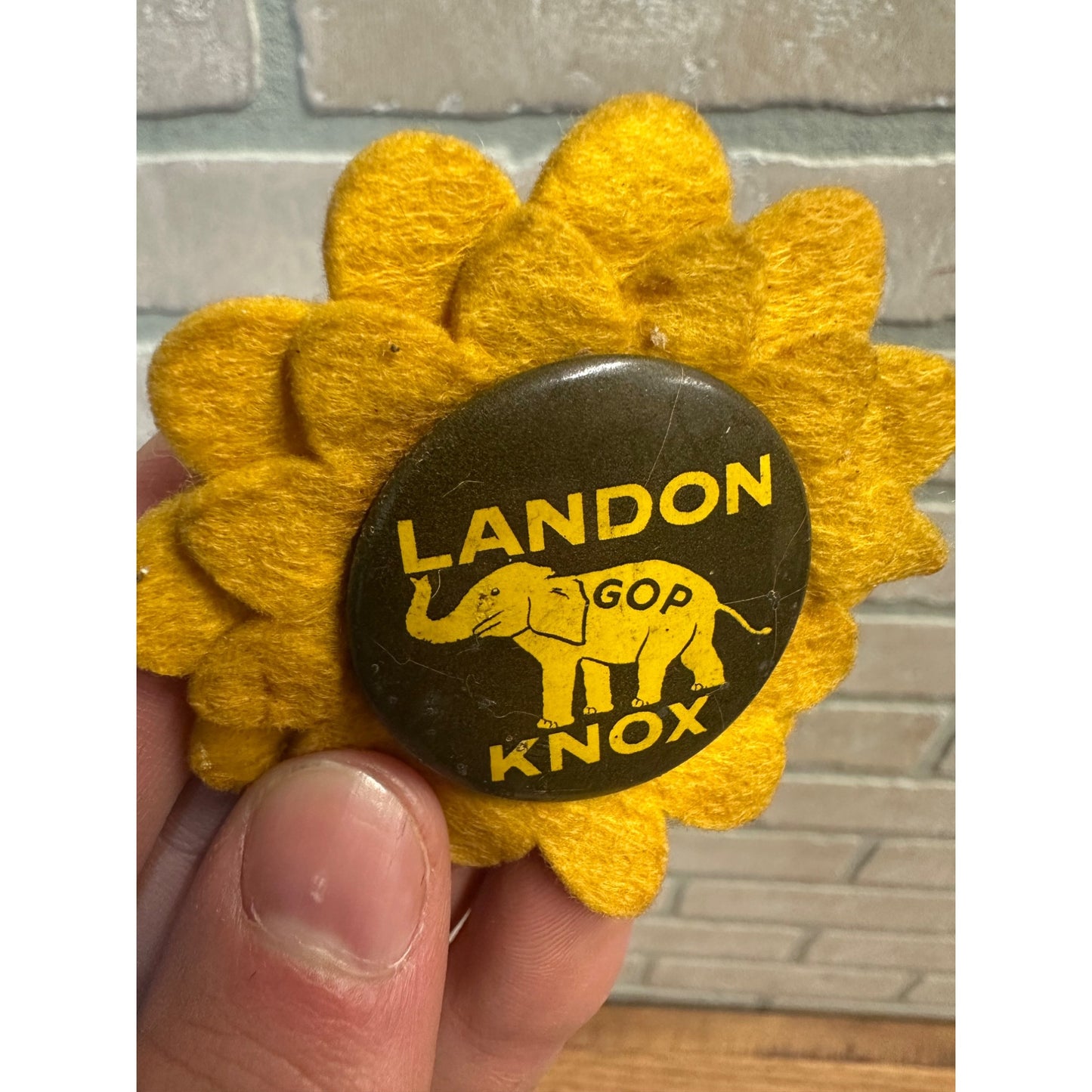 Vintage 1936 Alf Landon LARGE 2.5" Sunflower Presidential Campaign Pin Button 2-1/2