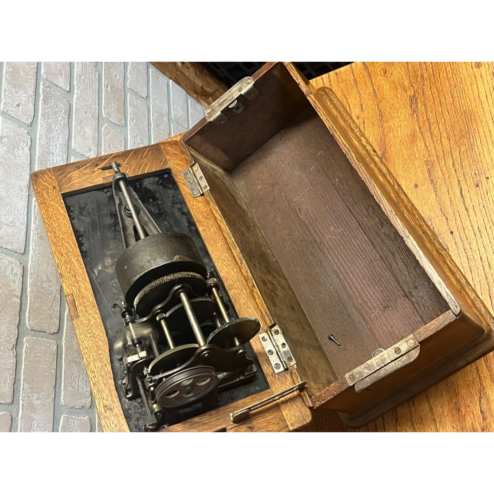 Antique Edison Home Cylinder Phonograph w/ Horn Model B Reproducer - Repair