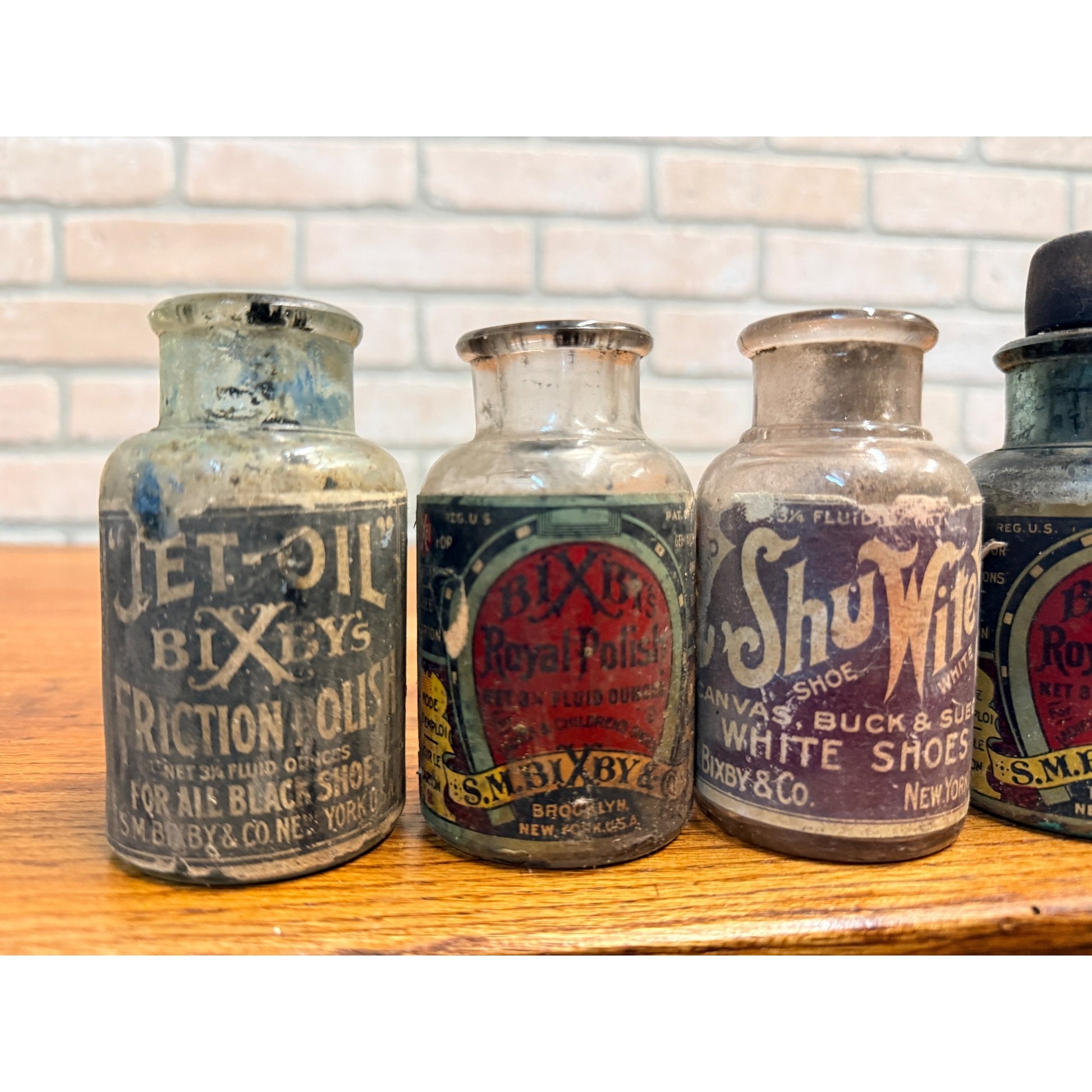 Vintage 1920s Shoe Polish S.W. Bixby & Co. Advertising Bottles Jars Lot (4)