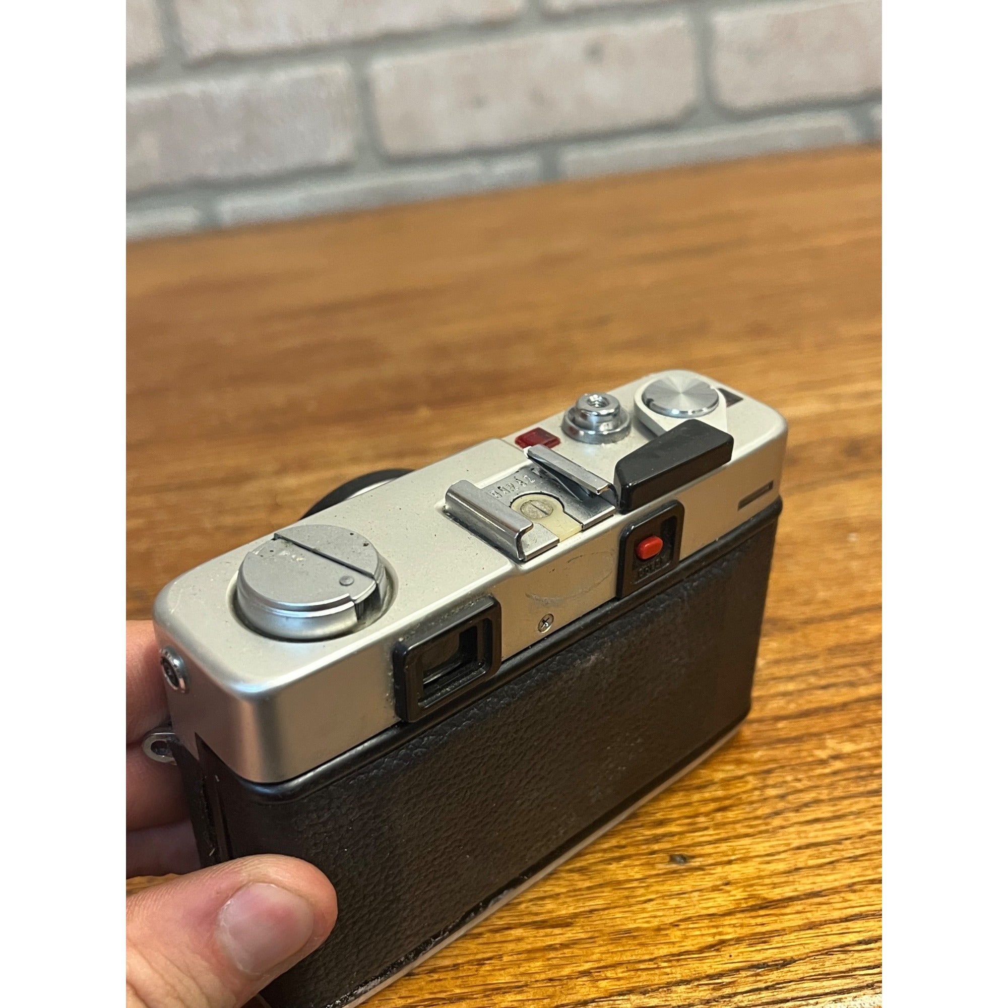 Minolta Hi-Matic F 35mm Rangefinder Film Camera, Rokkor 38mm f/2.7 - FOR PARTS