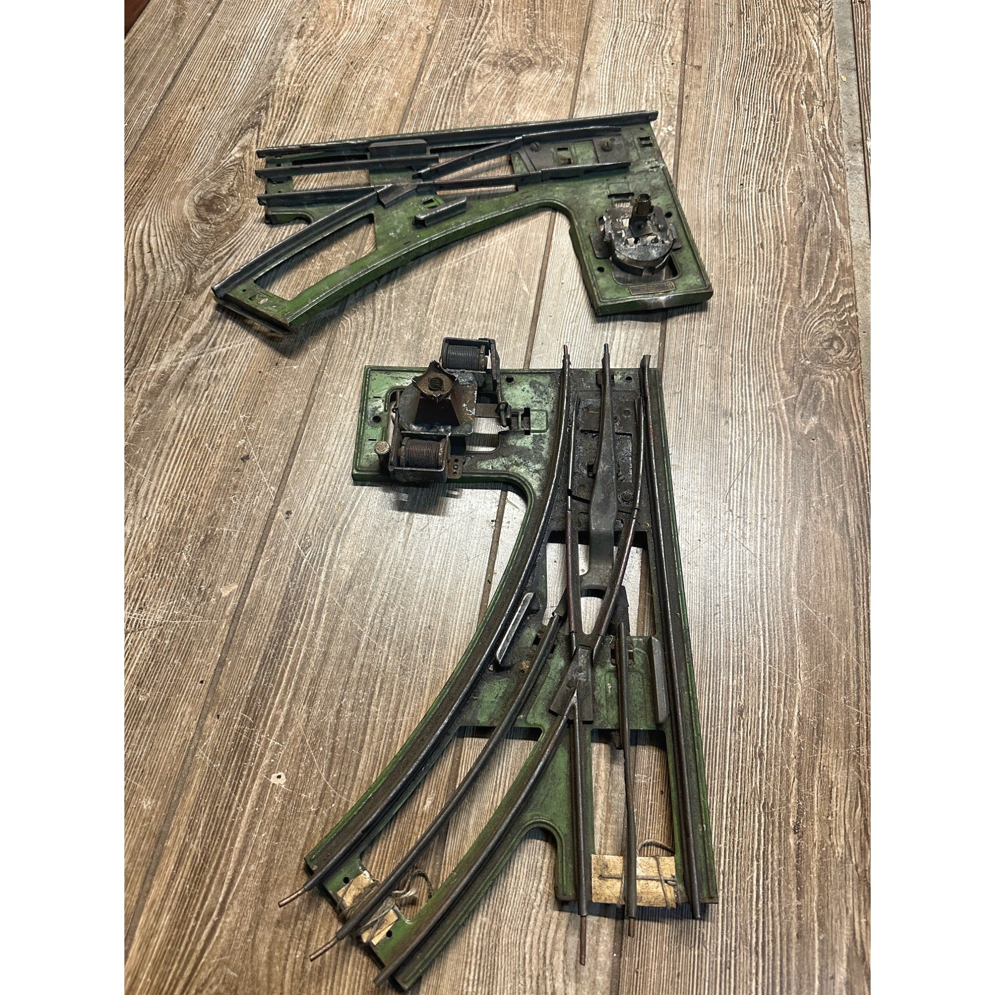 Vintage Lionel No 210 Rt & Lt Standard Gauge Control Switches Parts or Repair