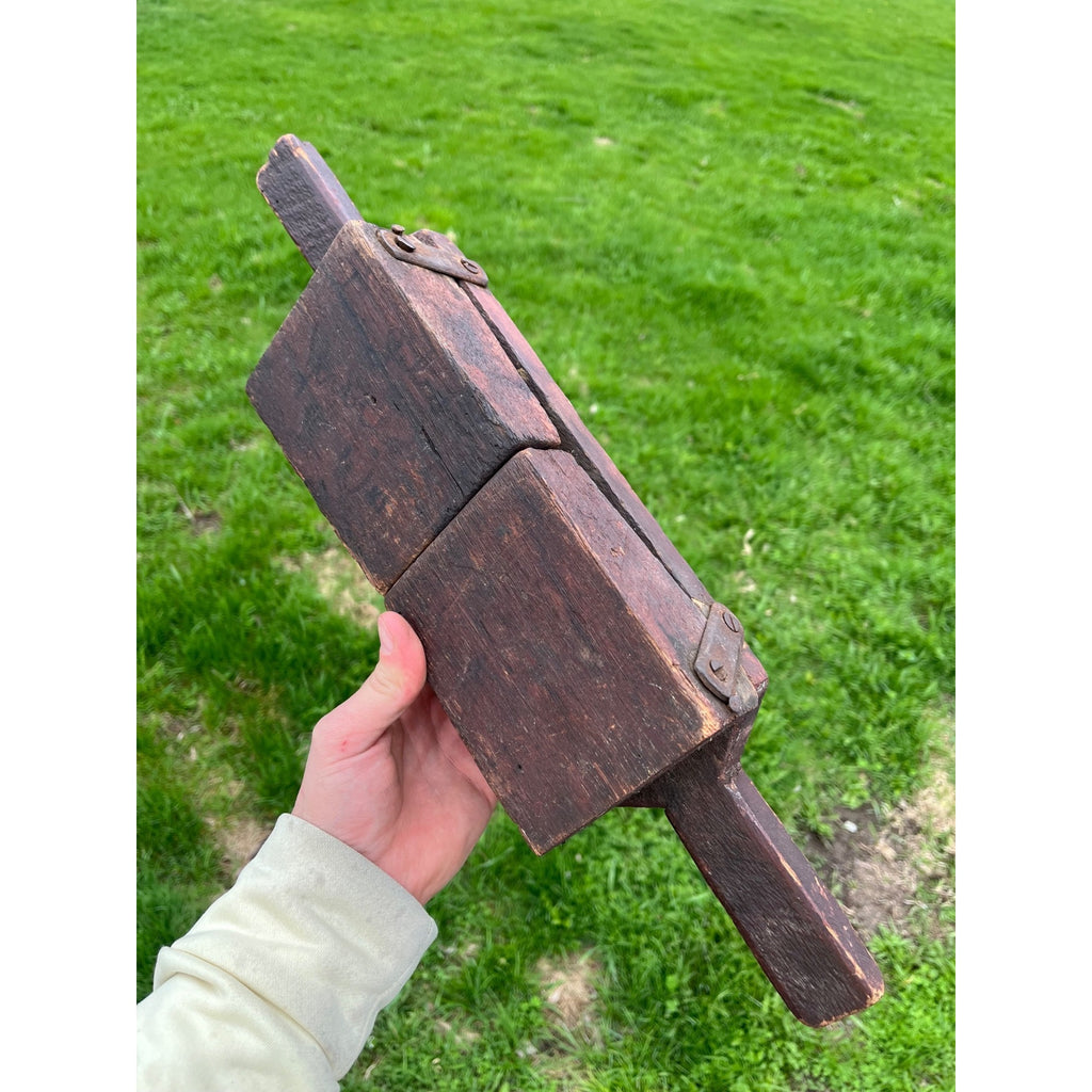 Antique Civil War Battle Rattle Folk Art Wooden Hinged Clapper Noisemaker AAFA