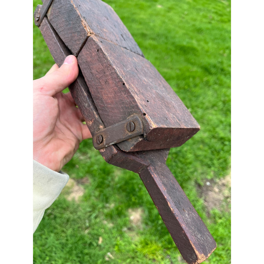 Antique Civil War Battle Rattle Folk Art Wooden Hinged Clapper Noisemaker AAFA