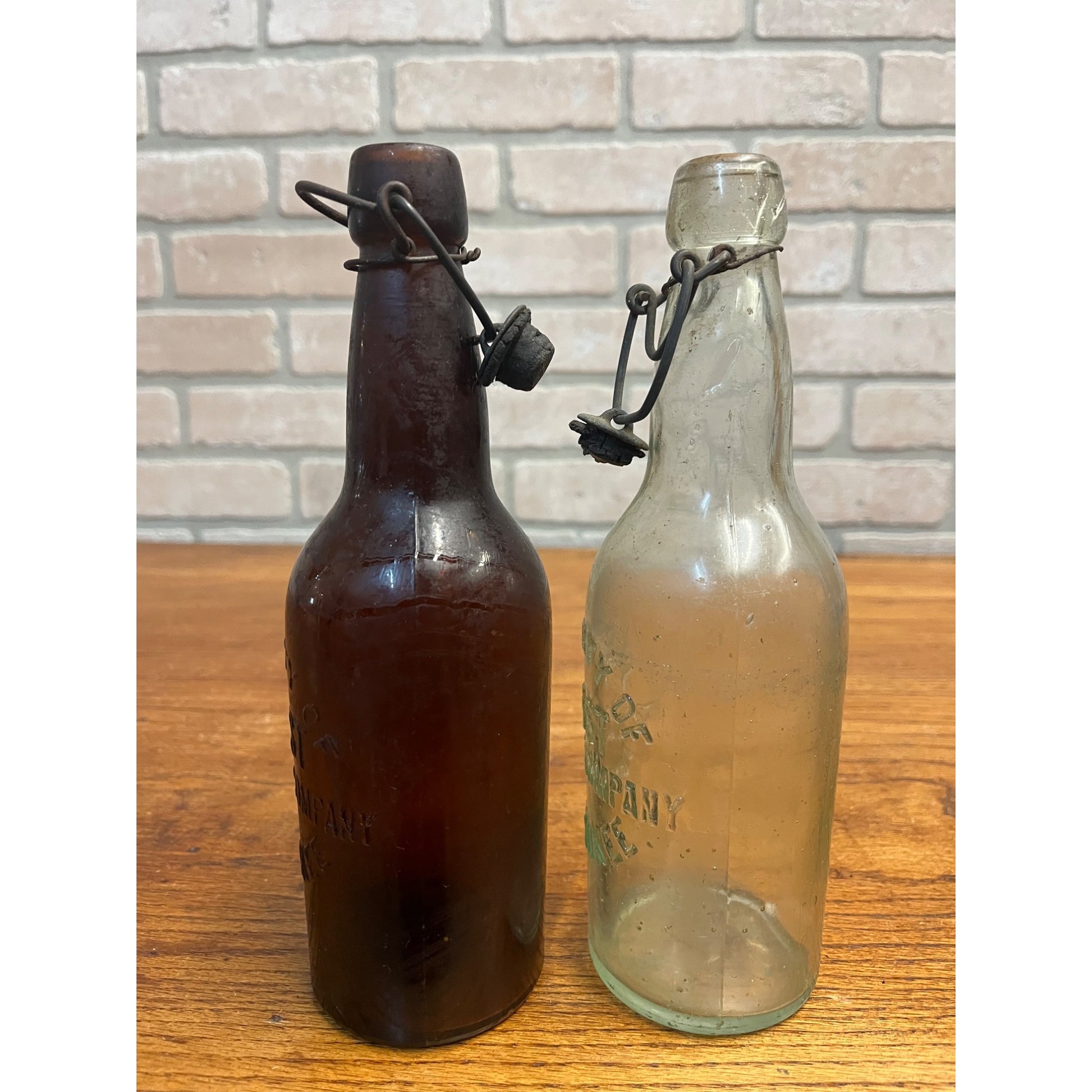 Vintage Pre-Pro Lot (2) Pabst Milwaukee Beer Blob Bottles Amber / Clear