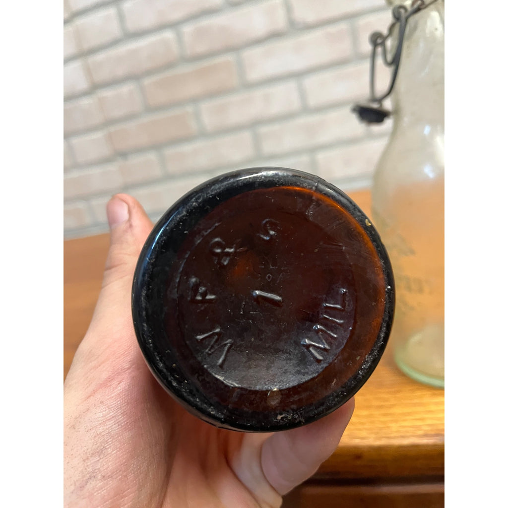 Vintage Pre-Pro Lot (2) Pabst Milwaukee Beer Blob Bottles Amber / Clear