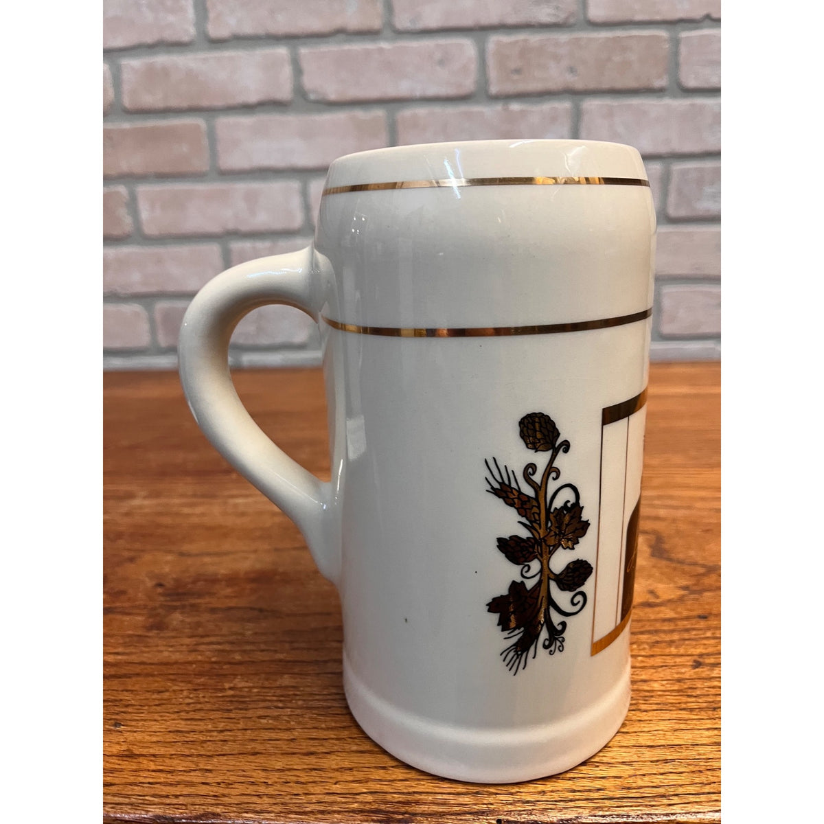 Leinenkugels 1990 Limited Beer Stein Limited Edition 1/1800 Produced 7.5” Tall