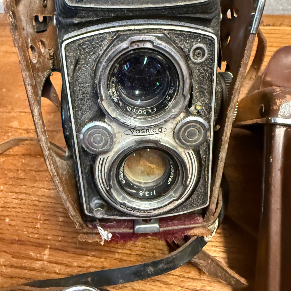Yashica Mat TLR 120 Film Camera Yashinon 80mm f/3.5 Copal MXV LM Parts Untested
