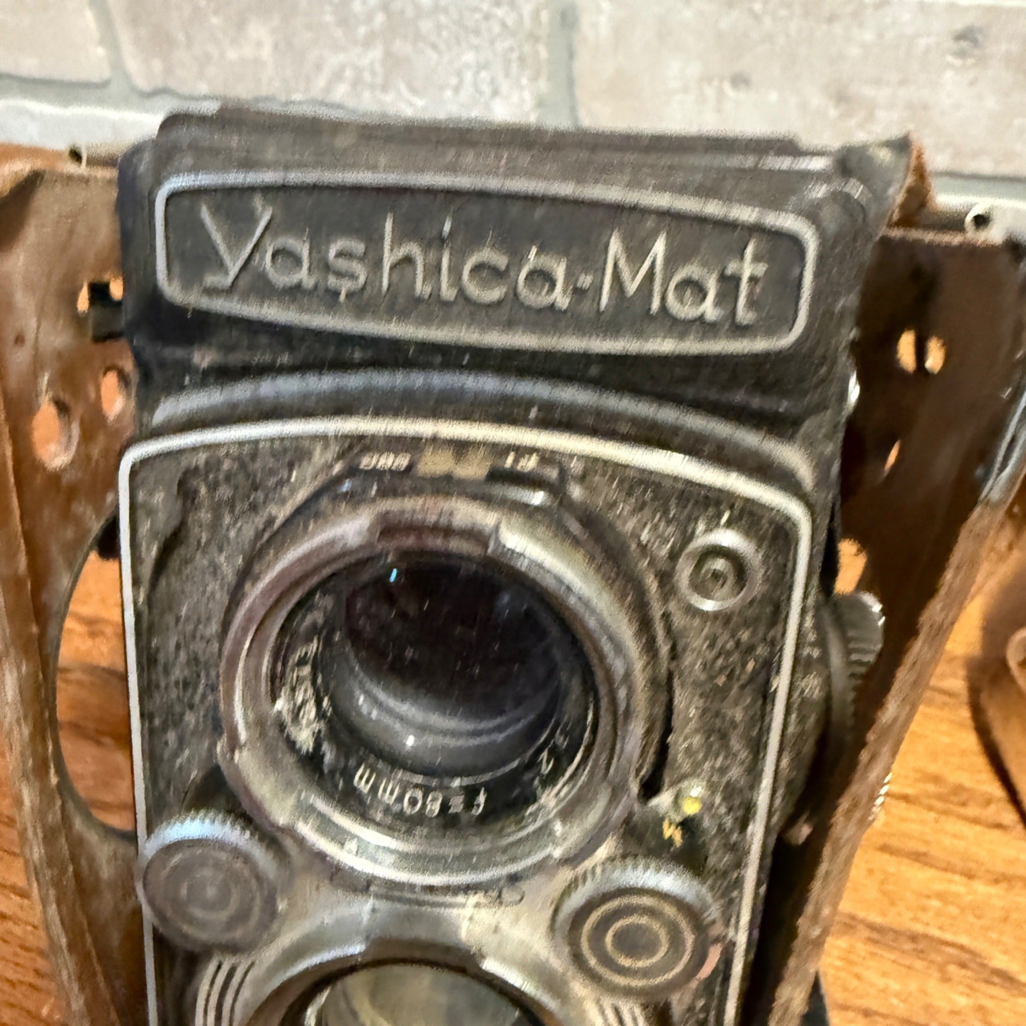 Yashica Mat TLR 120 Film Camera Yashinon 80mm f/3.5 Copal MXV LM Parts Untested