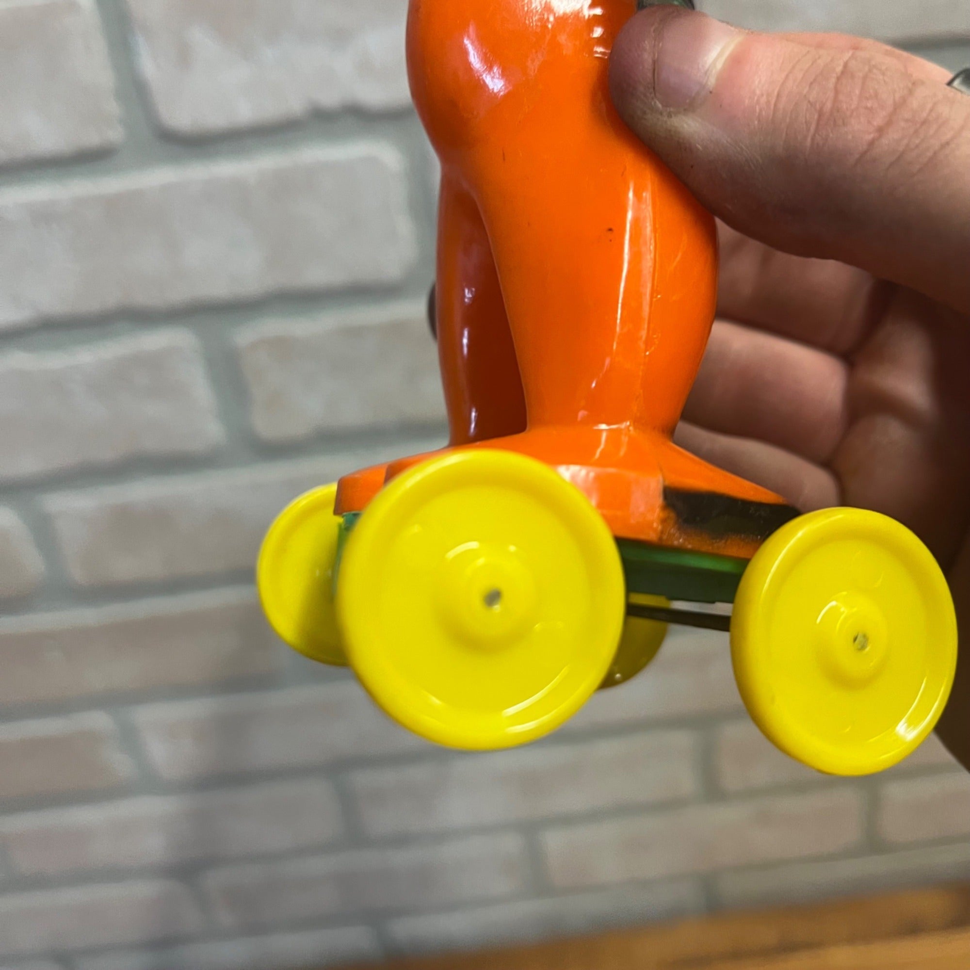Vintage Halloween Rosbro Plastics Candy Container toys Orange Cat Wheels Witch JOL