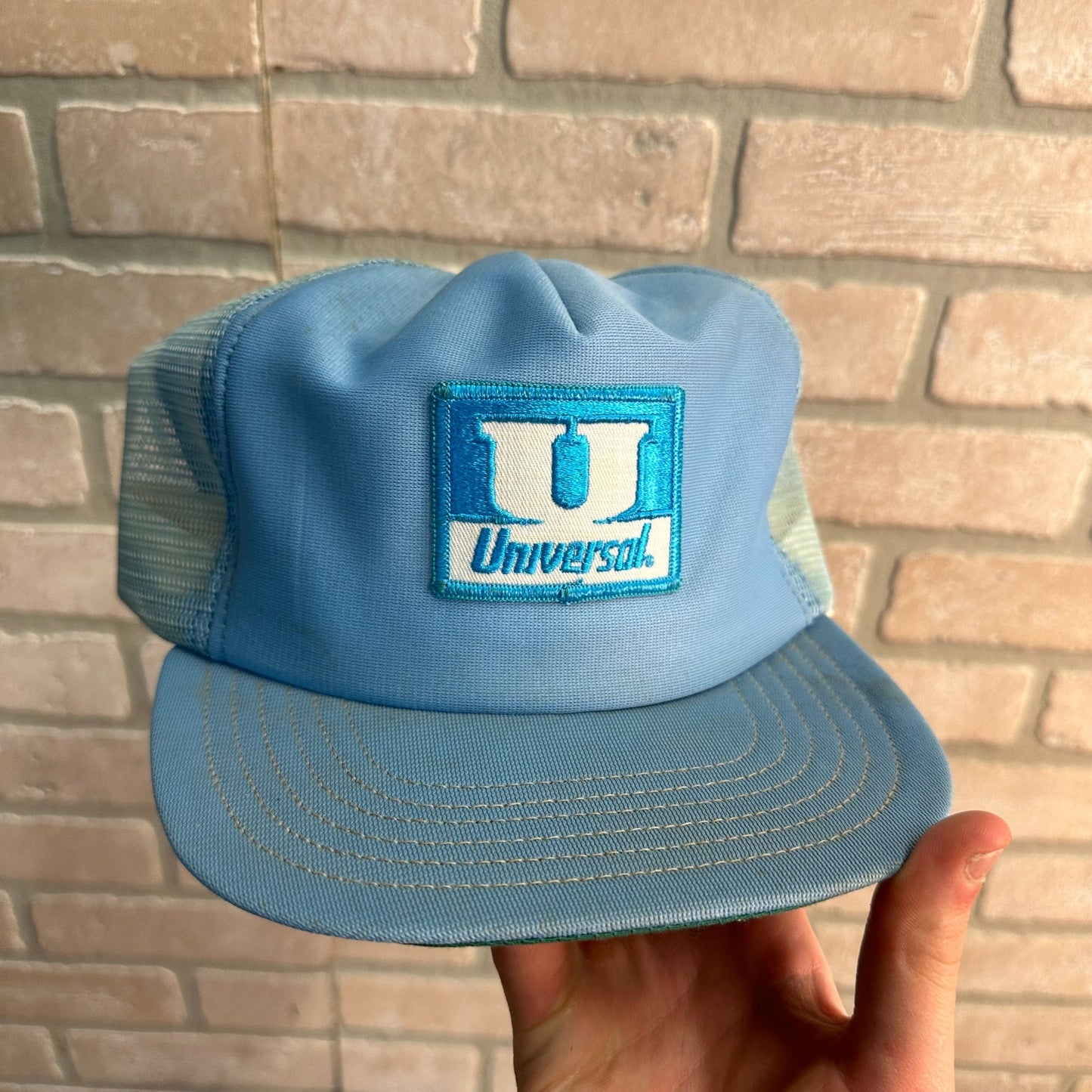 VINTAGE BLUE UNIVERSAAL FARM MILKER EQUIPMENT AGRICULTURAL RETRO SNAPBACK HAT