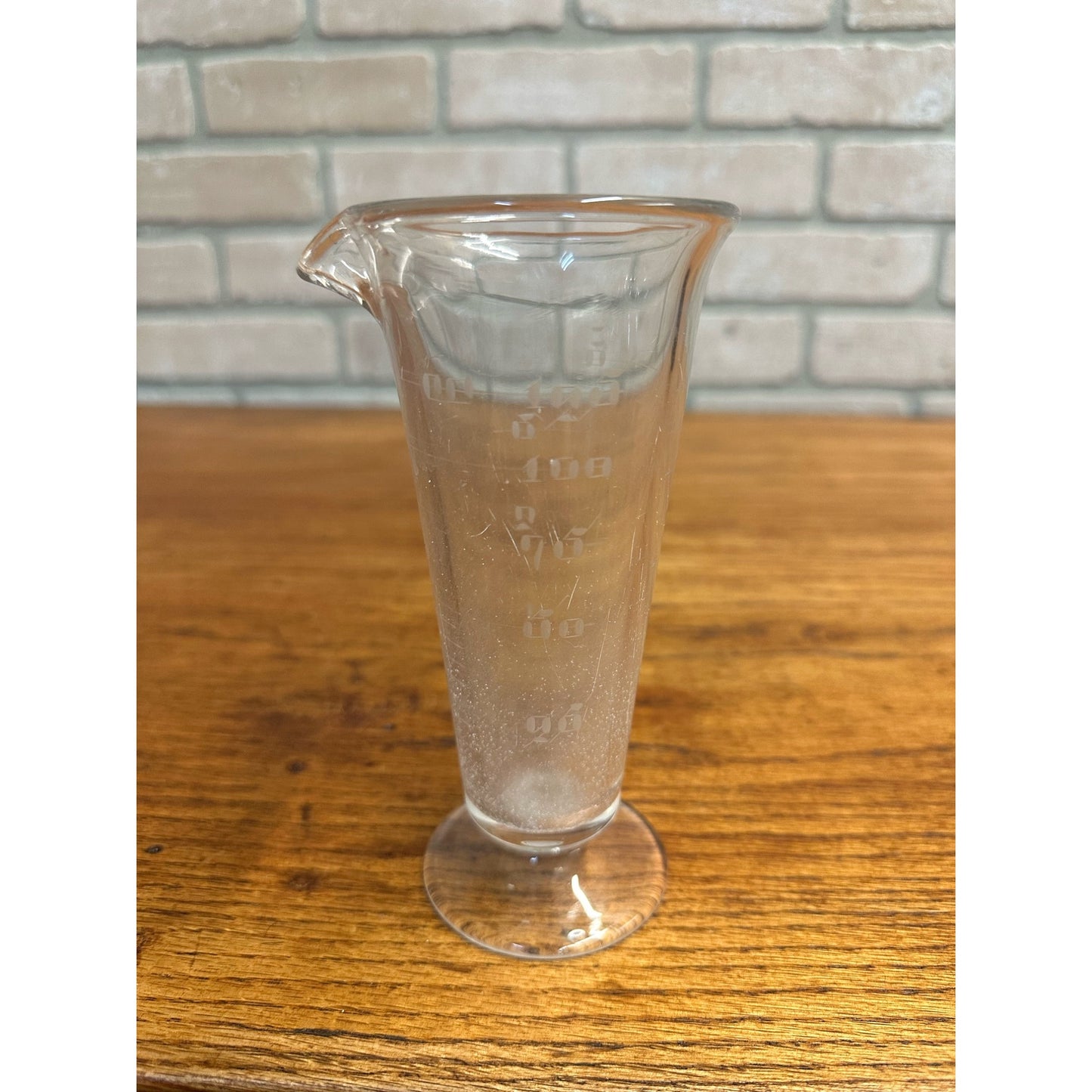 Vintage Early 1900s Etched Apothecary Beaker w/ Spout Pharmacy Lab 6"