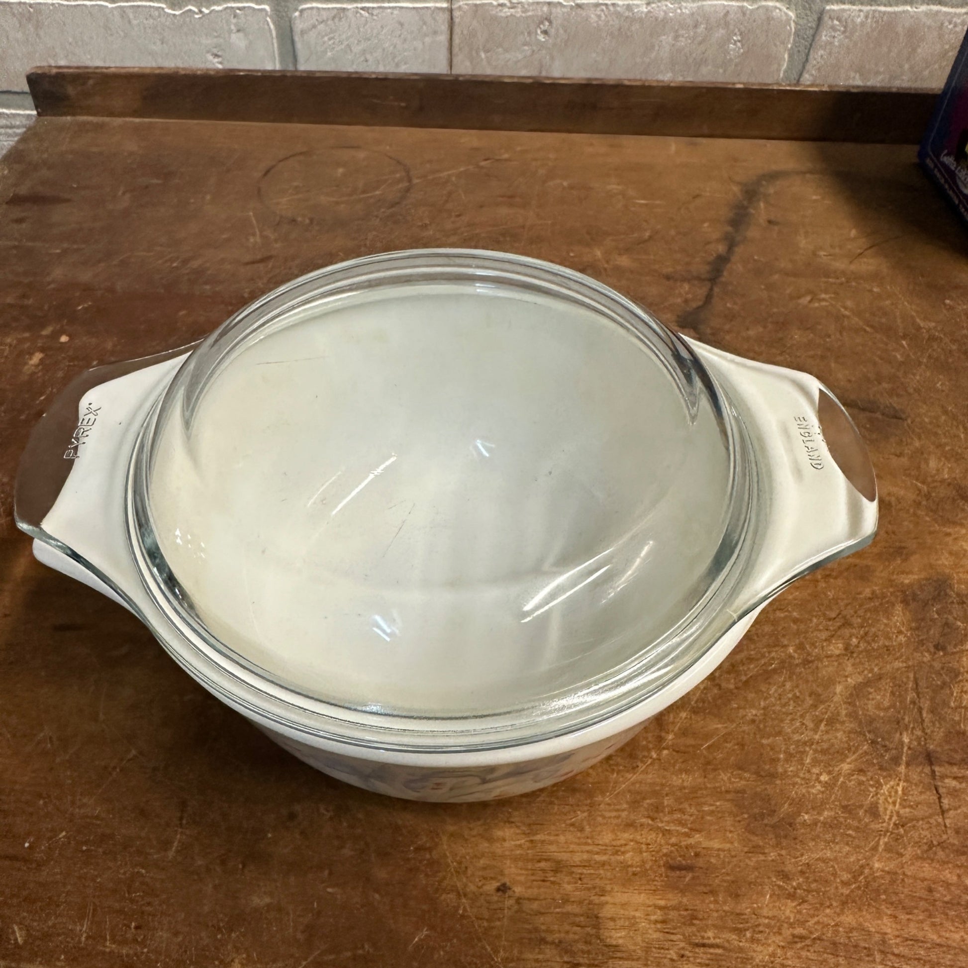 1986 Pyrex Blue Iris Flower Whirte 6-1/2" Casserole Dish With Lid