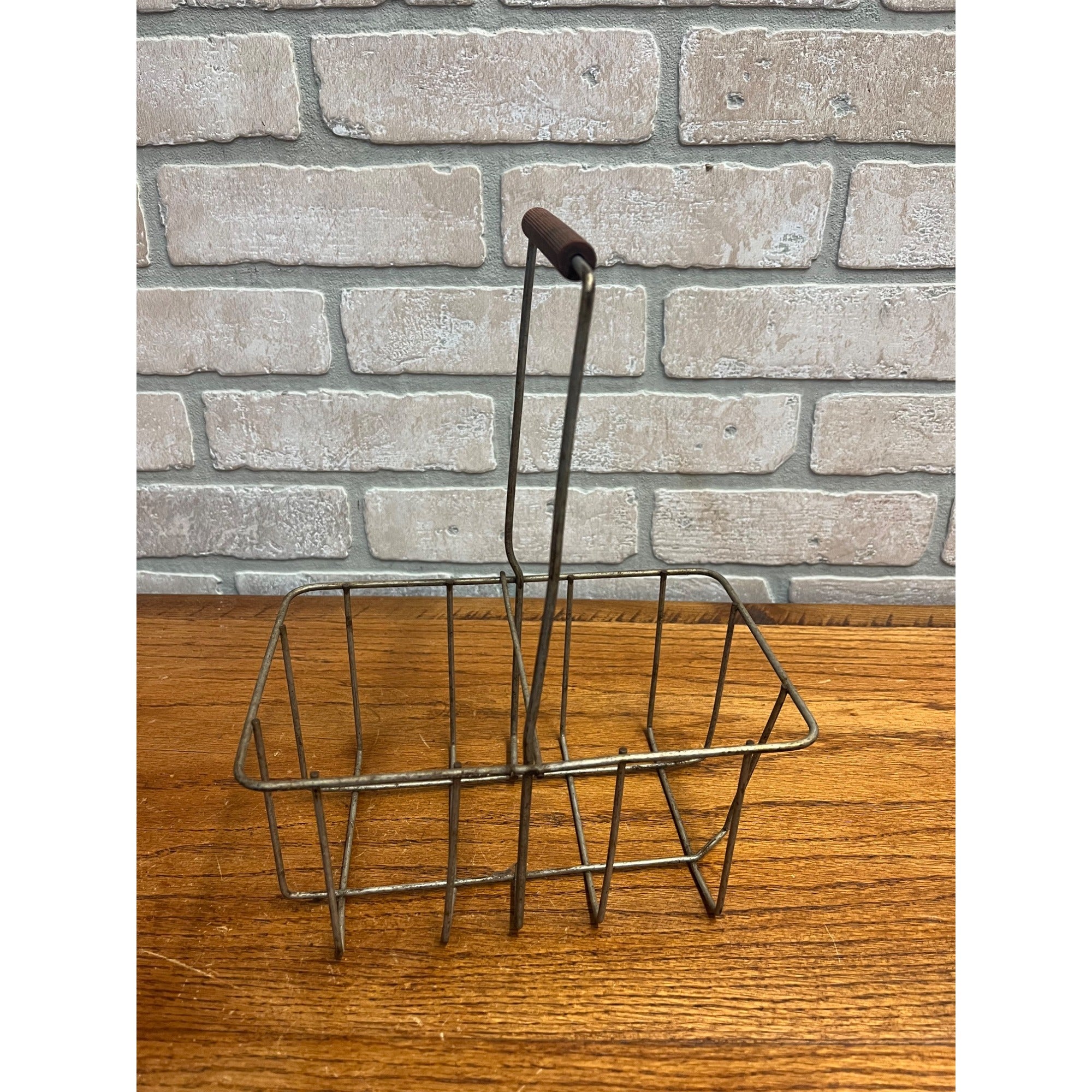 Vintage 1940s Wire Handled Milk Bottle Carrier for 2 Quart Bottles Farm Dairy