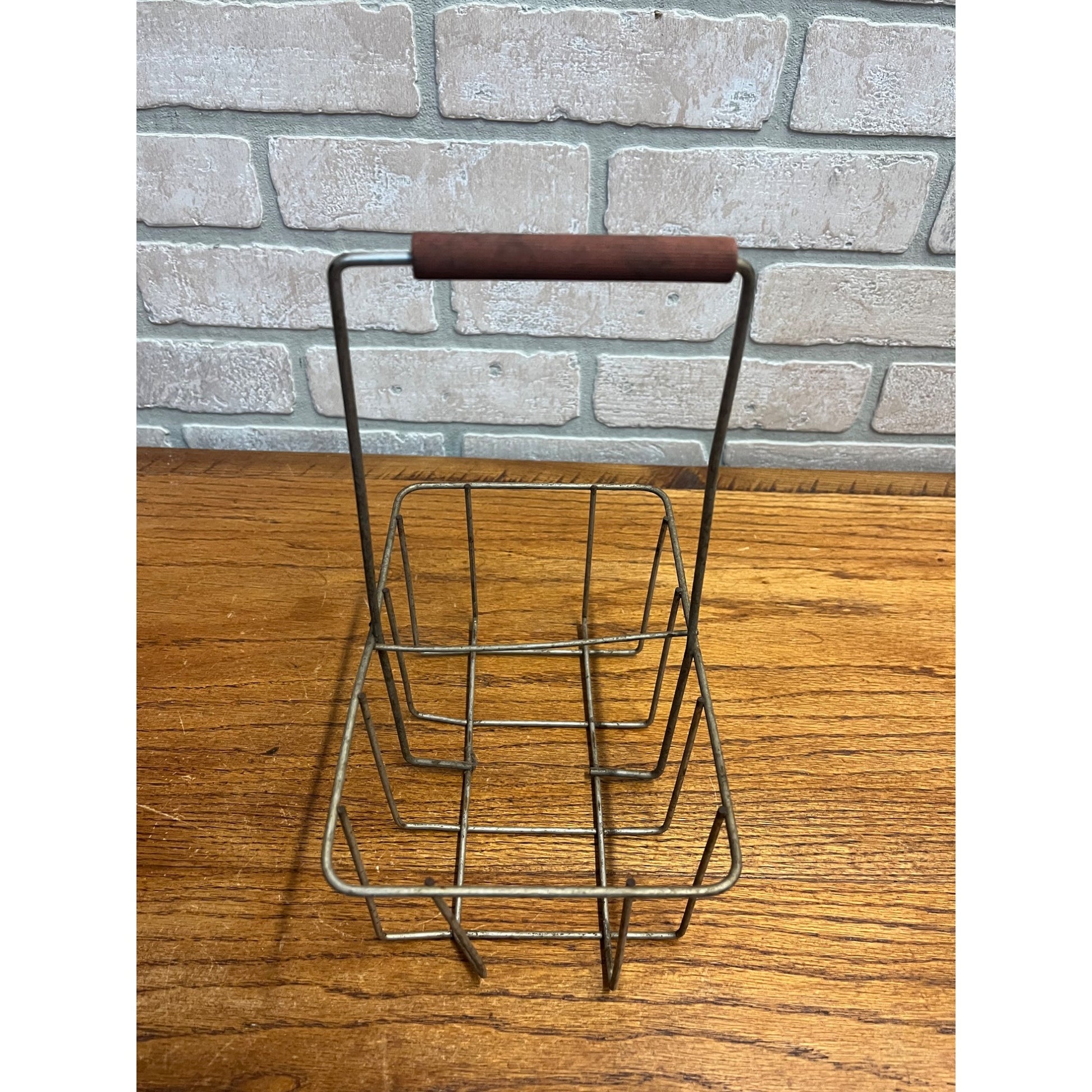 Vintage 1940s Wire Handled Milk Bottle Carrier for 2 Quart Bottles Farm Dairy