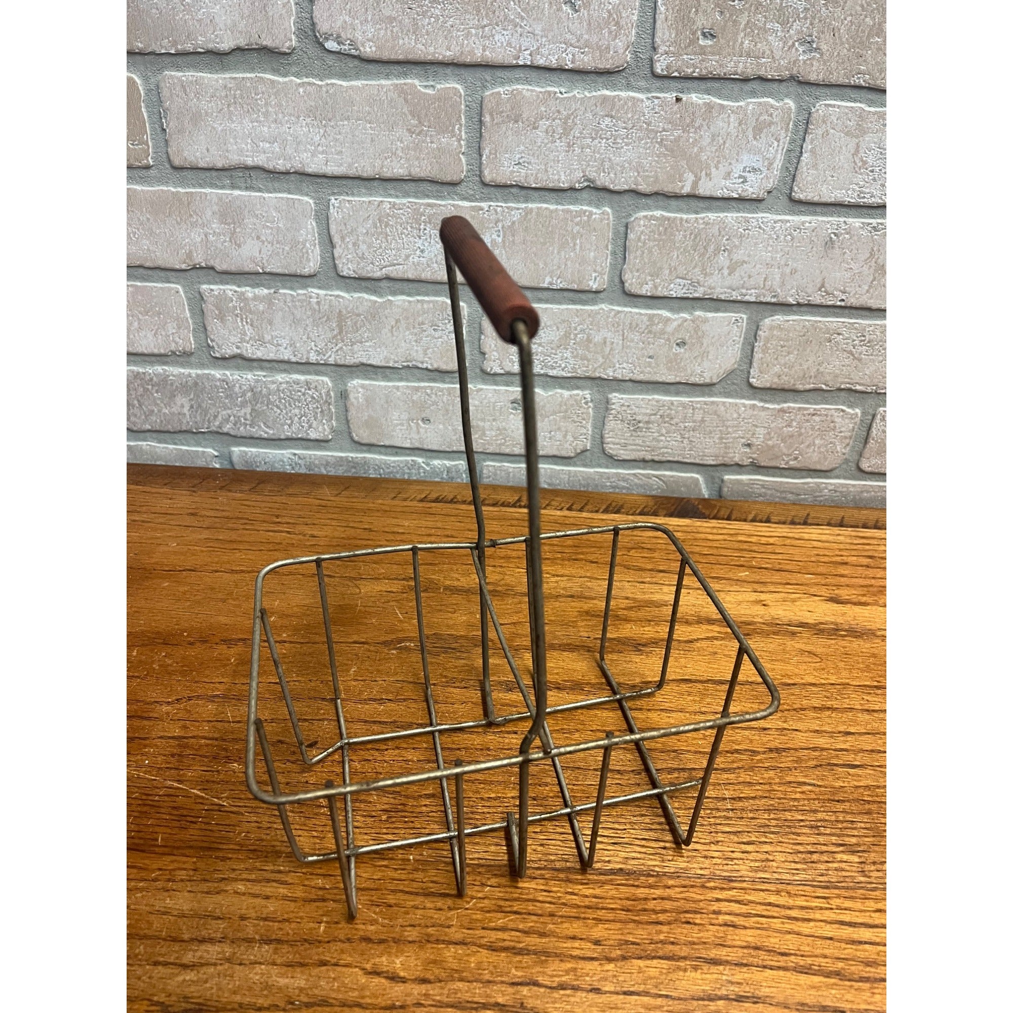 Vintage 1940s Wire Handled Milk Bottle Carrier for 2 Quart Bottles Farm Dairy