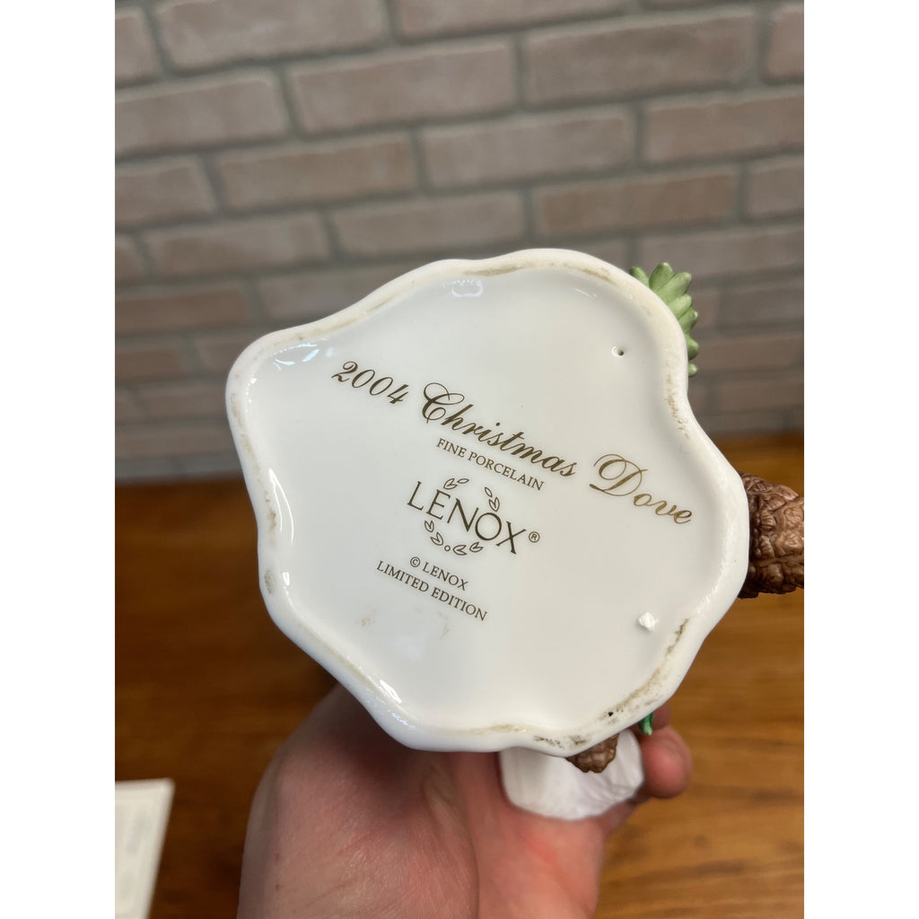 2004 Lenox Christmas Dove Porcelain Figurine Limited Edition w/ Orig. Box